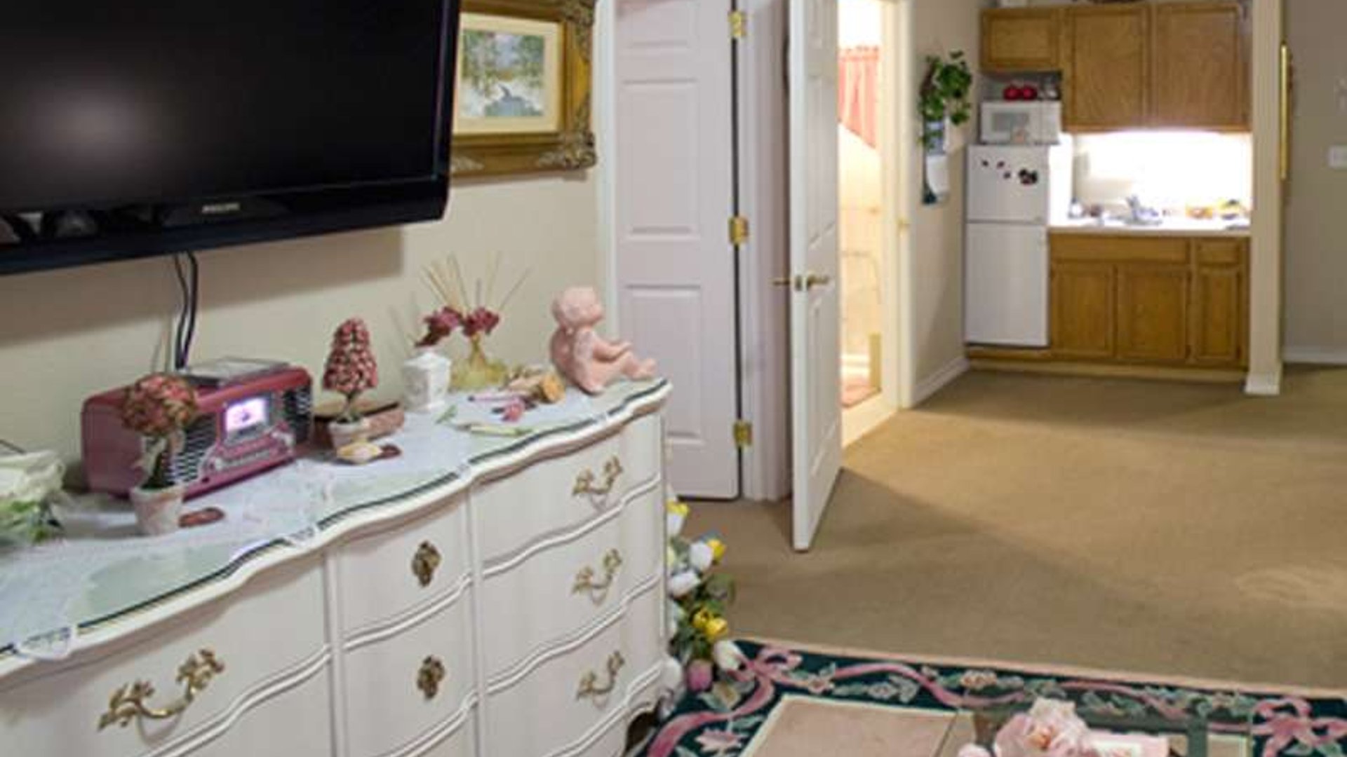 System.Collections.Generic.List`1[AFS.Common.Models.Photo] - Image 3