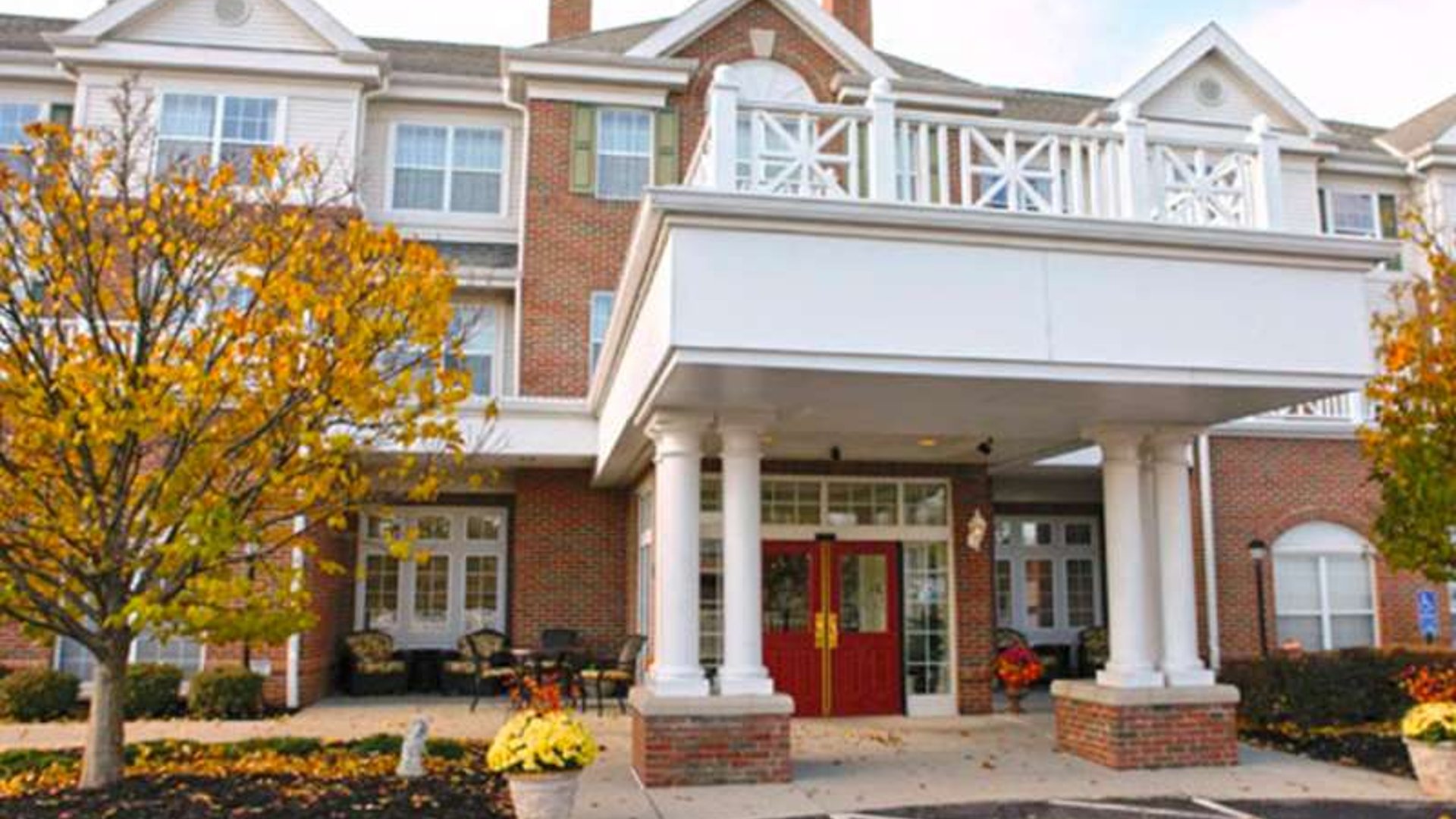 System.Collections.Generic.List`1[AFS.Common.Models.Photo] - Image 1