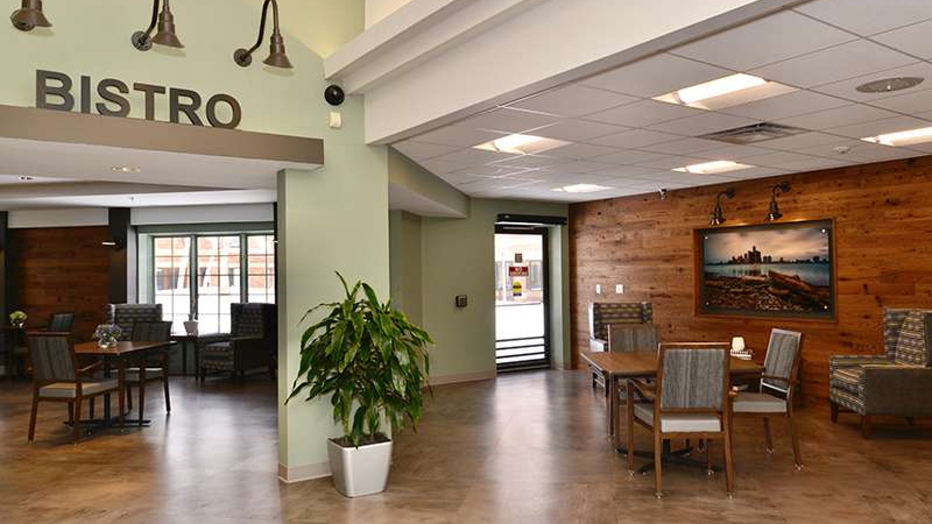 System.Collections.Generic.List`1[AFS.Common.Models.Photo] - Image 3