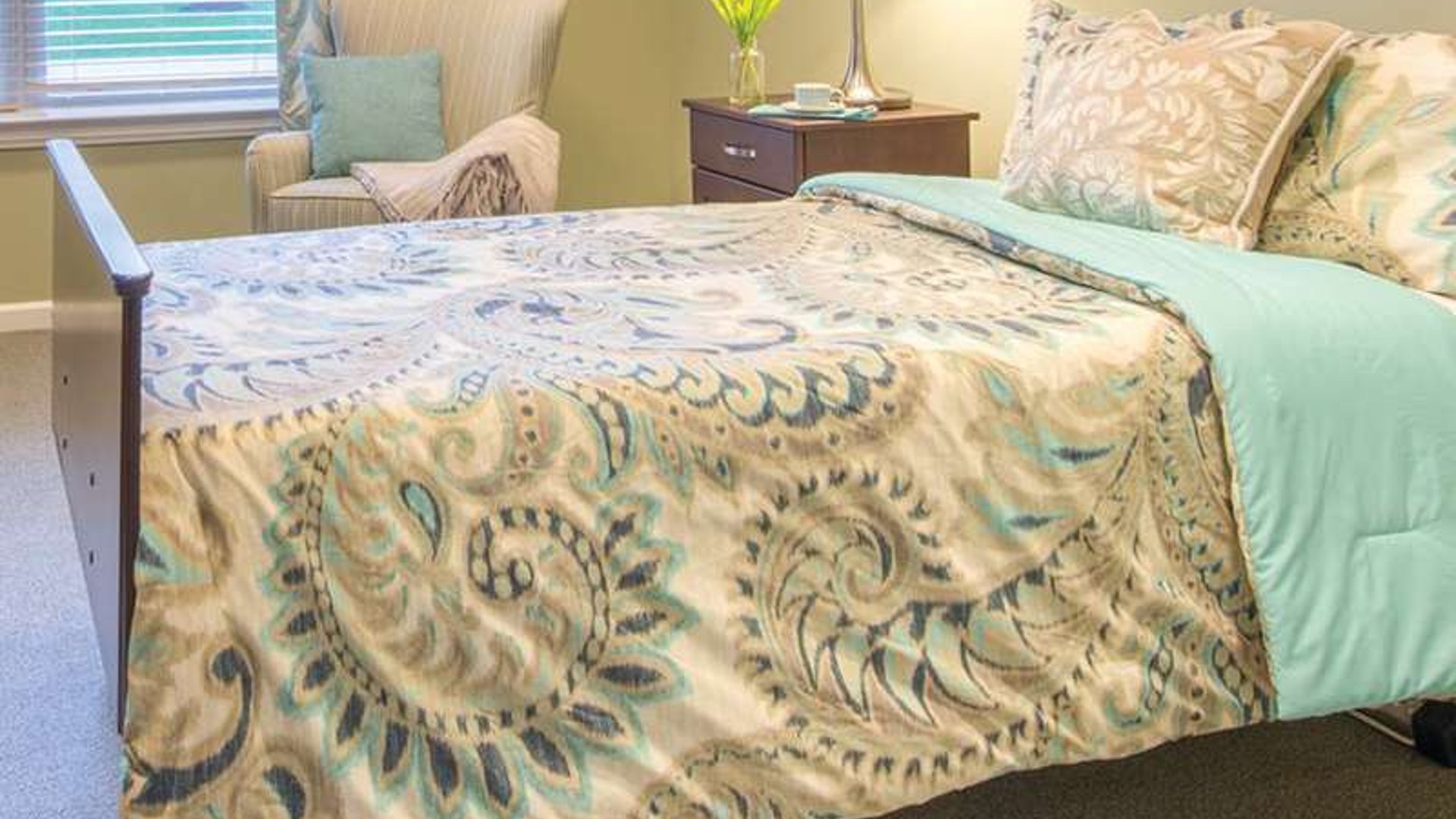 System.Collections.Generic.List`1[AFS.Common.Models.Photo] - Image 5