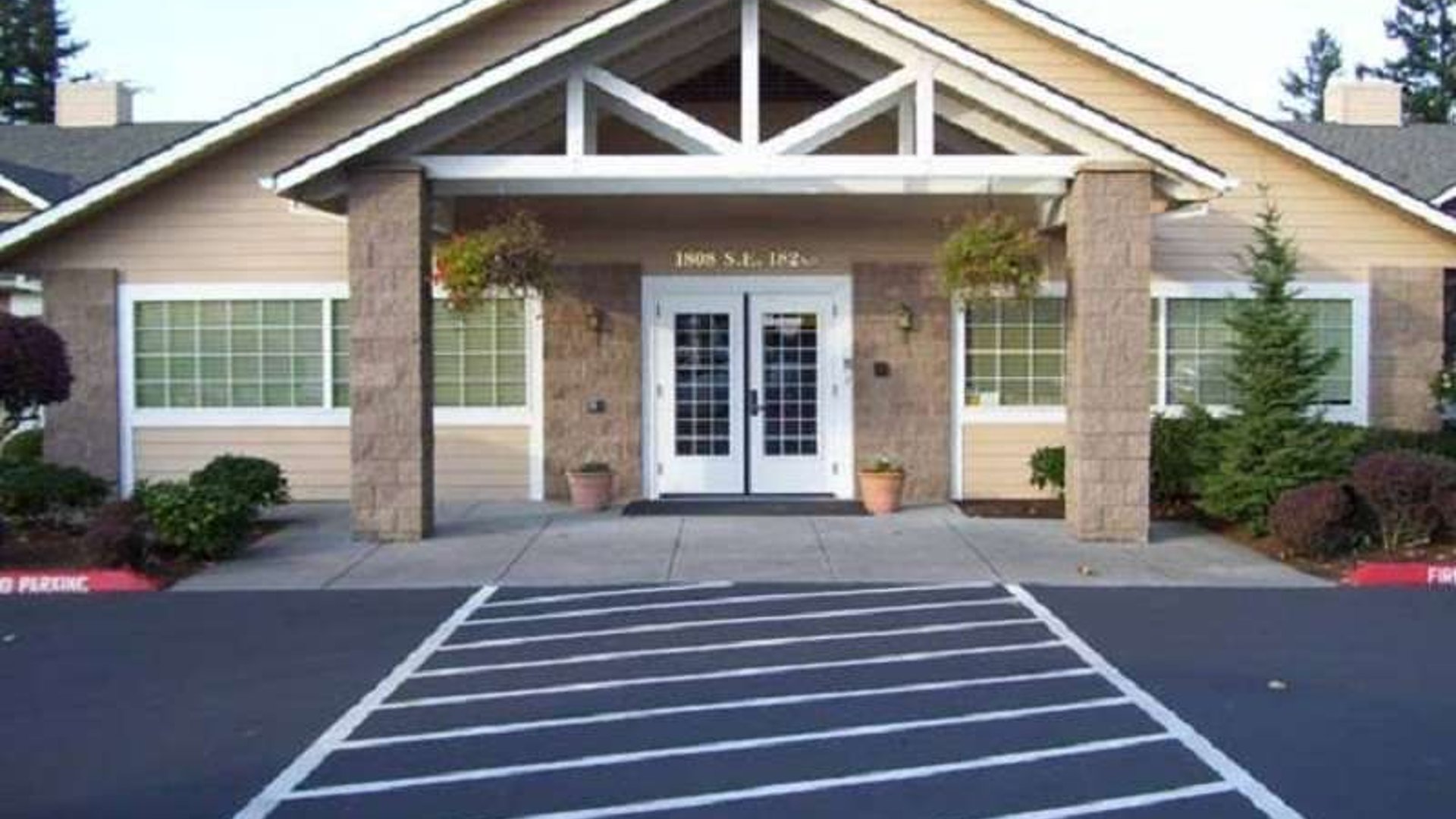 System.Collections.Generic.List`1[AFS.Common.Models.Photo] - Image 1