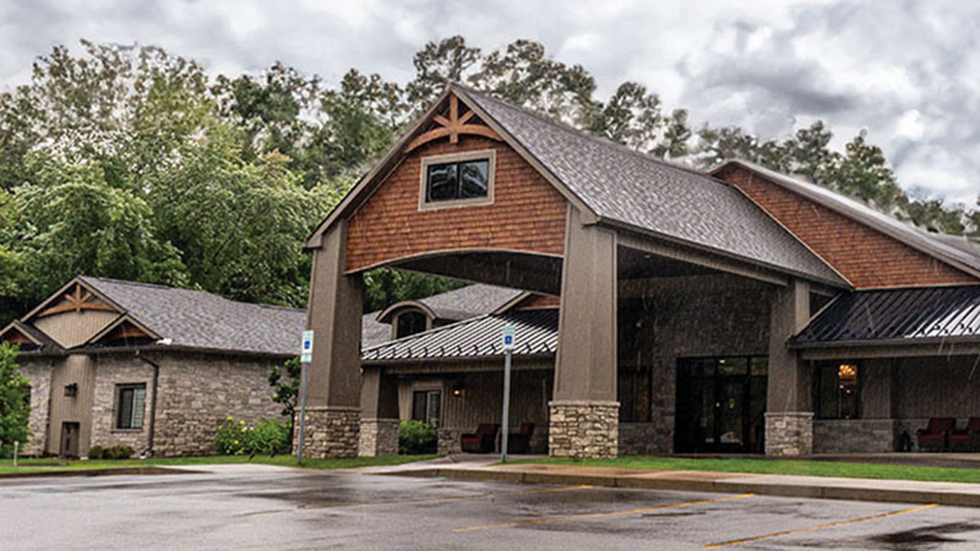 System.Collections.Generic.List`1[AFS.Common.Models.Photo] - Image 1