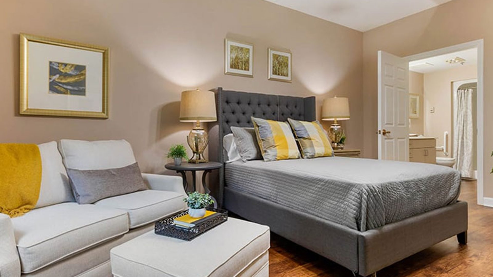 System.Collections.Generic.List`1[AFS.Common.Models.Photo] - Image 5