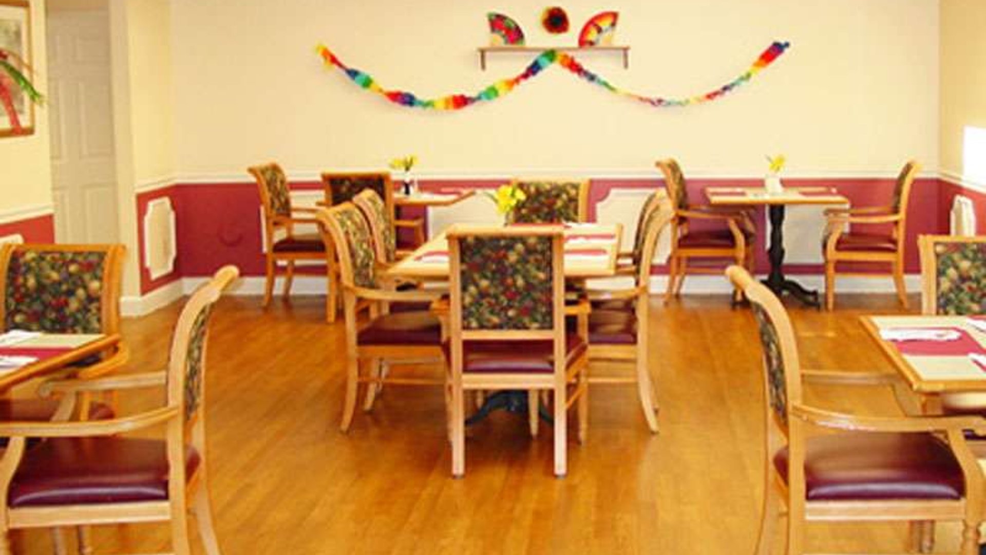 System.Collections.Generic.List`1[AFS.Common.Models.Photo] - Image 4