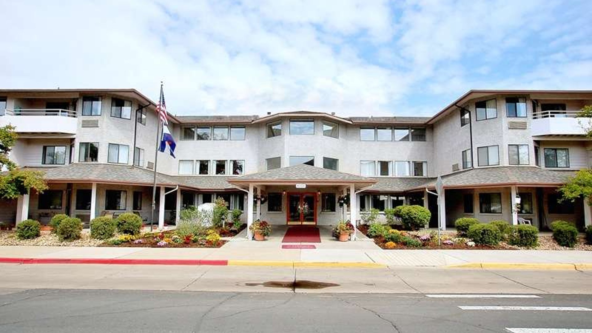 System.Collections.Generic.List`1[AFS.Common.Models.Photo] - Image 1