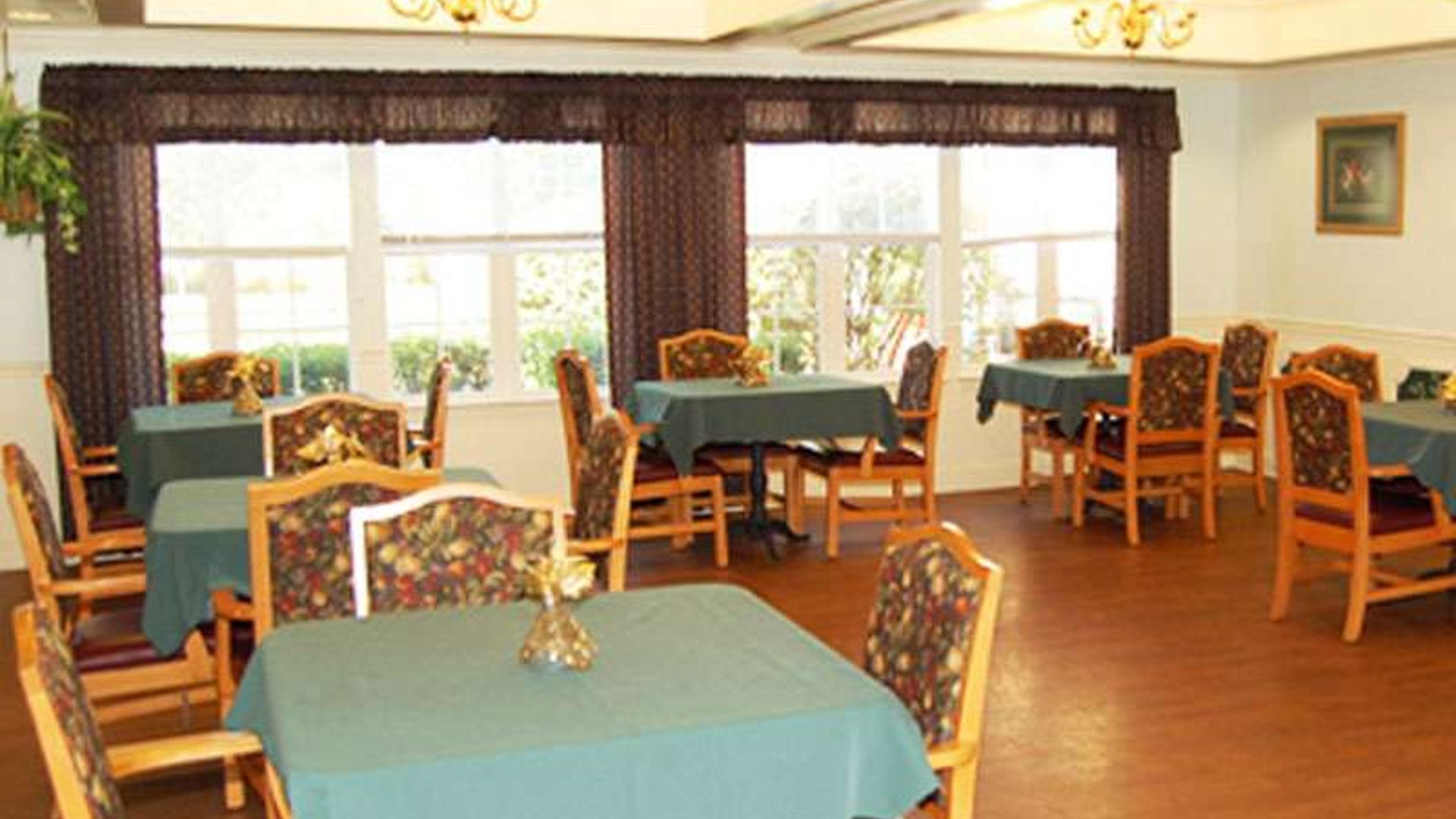 System.Collections.Generic.List`1[AFS.Common.Models.Photo] - Image 2