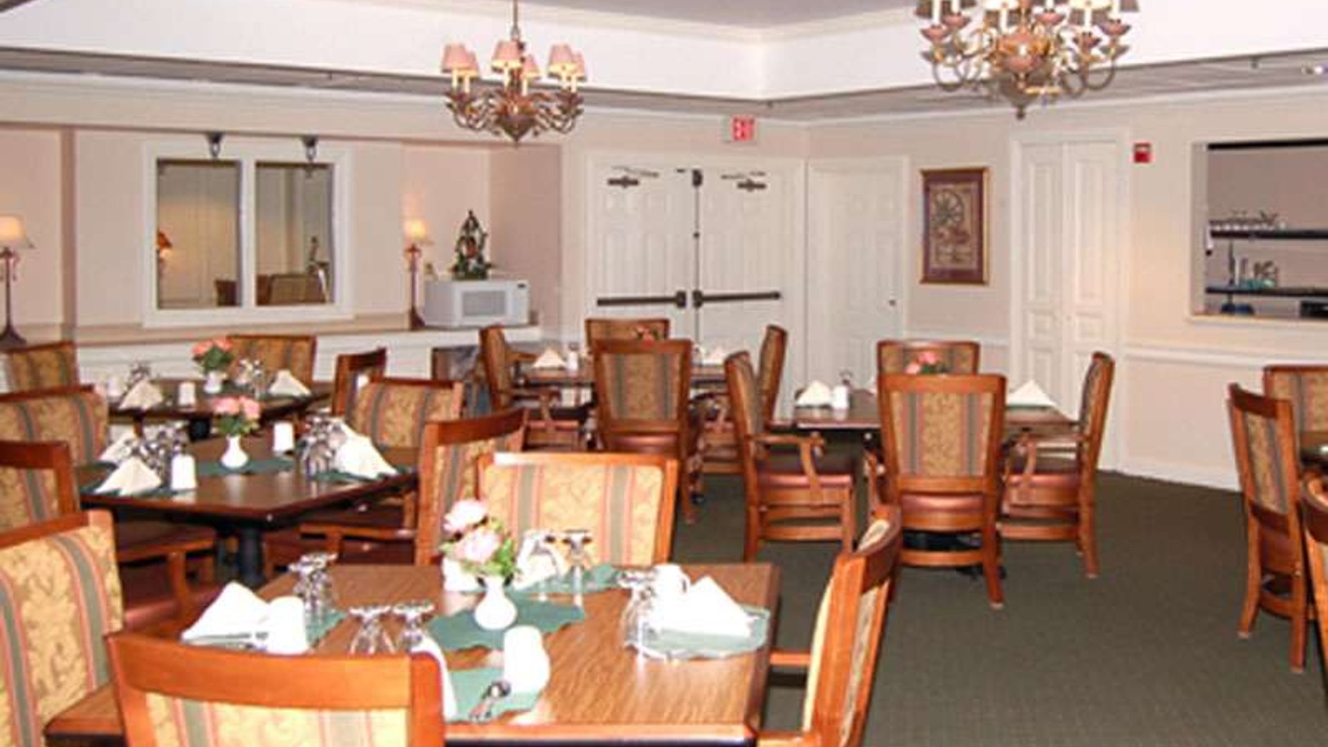 System.Collections.Generic.List`1[AFS.Common.Models.Photo] - Image 4