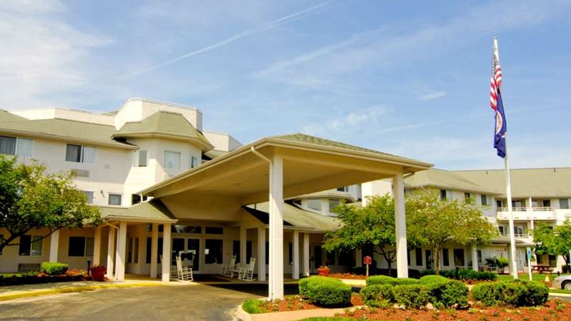 System.Collections.Generic.List`1[AFS.Common.Models.Photo] - Image 1