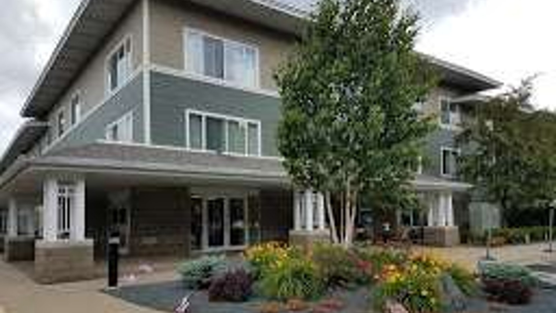 System.Collections.Generic.List`1[AFS.Common.Models.Photo] - Image 1