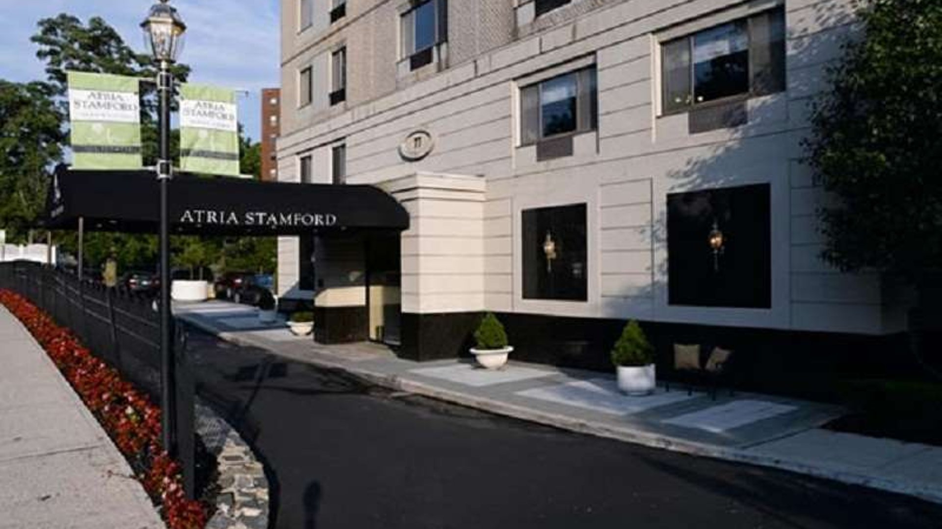 System.Collections.Generic.List`1[AFS.Common.Models.Photo] - Image 1