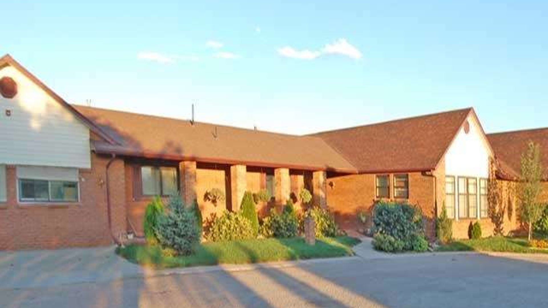 System.Collections.Generic.List`1[AFS.Common.Models.Photo] - Image 1