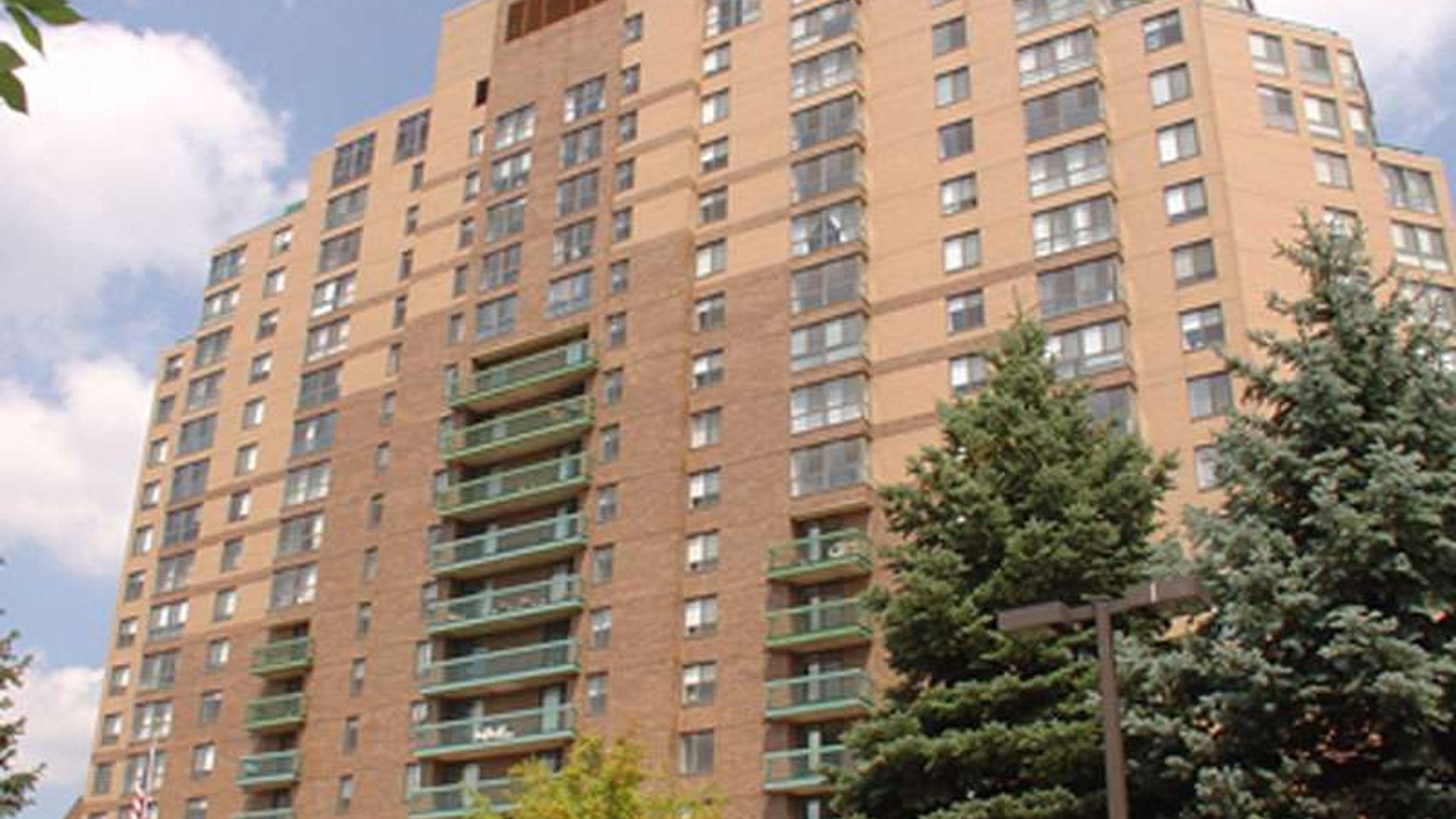 System.Collections.Generic.List`1[AFS.Common.Models.Photo] - Image 1