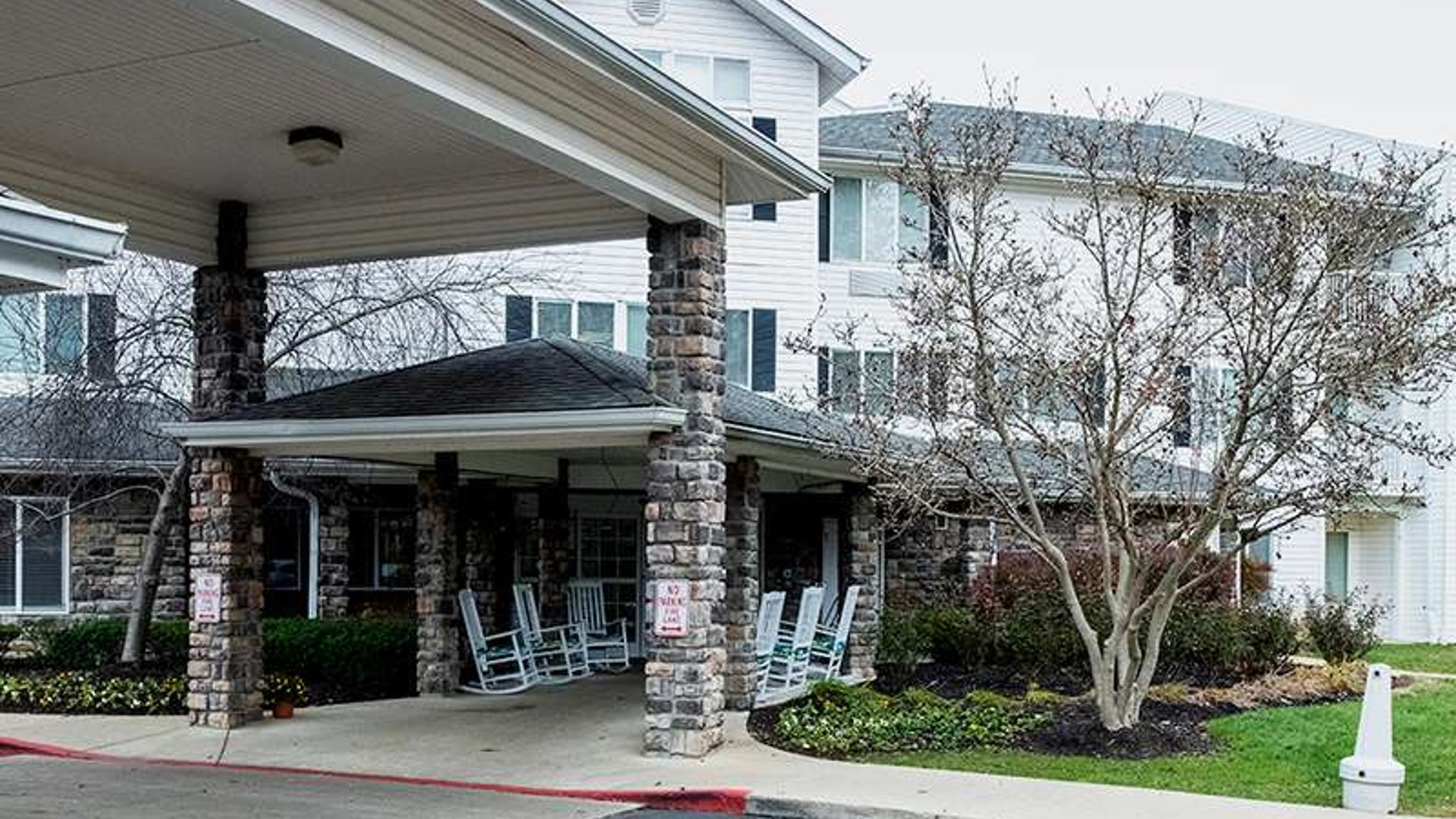 System.Collections.Generic.List`1[AFS.Common.Models.Photo] - Image 1