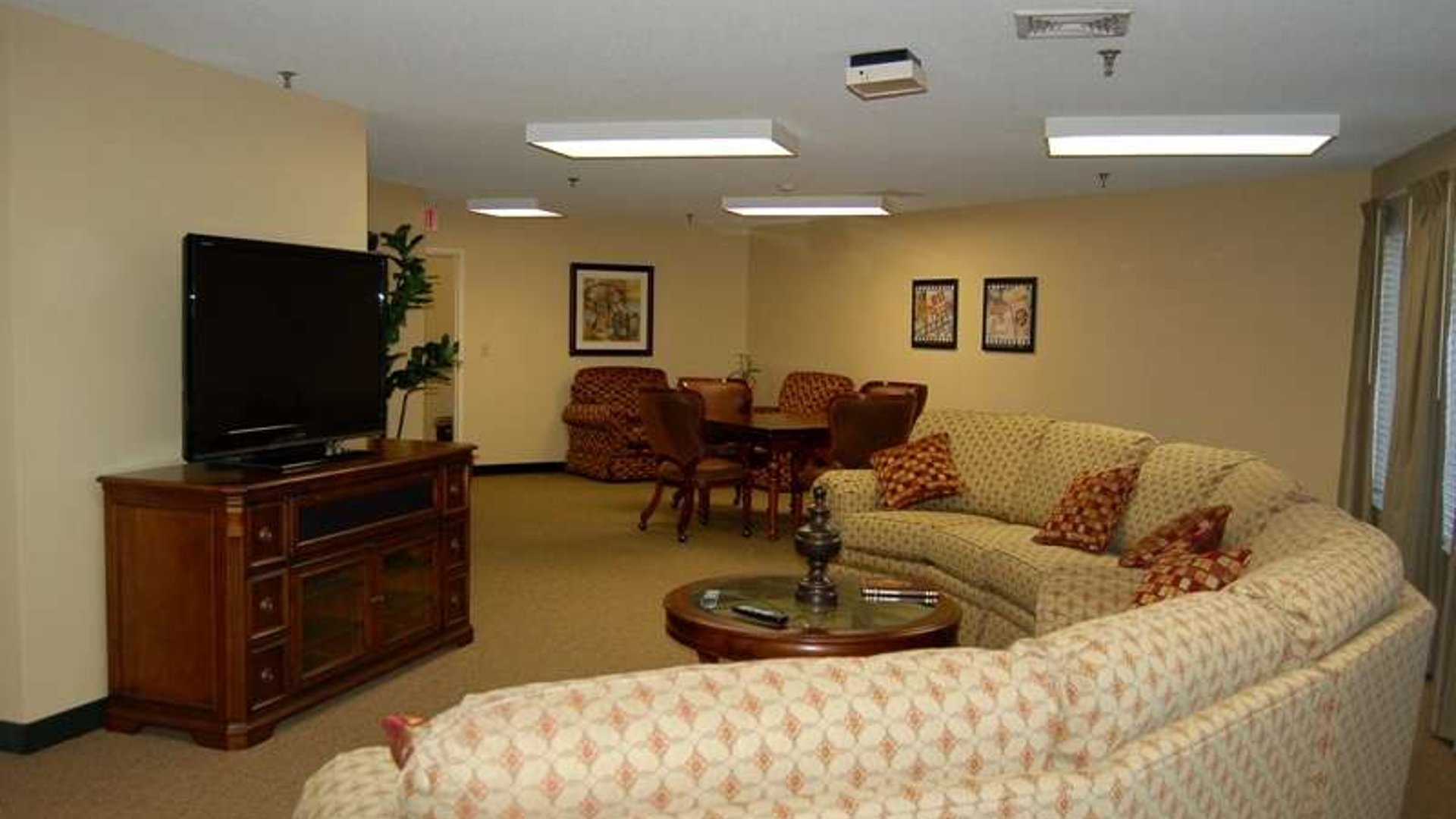 System.Collections.Generic.List`1[AFS.Common.Models.Photo] - Image 6