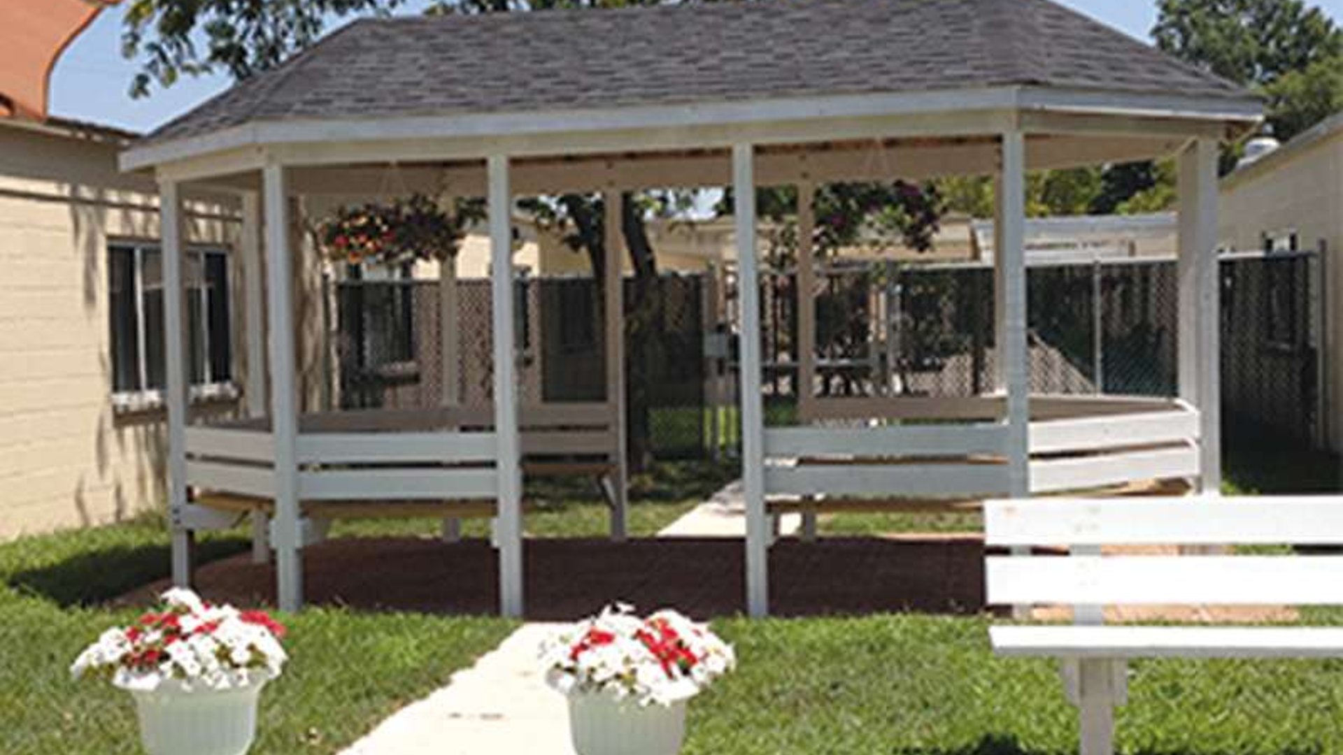 System.Collections.Generic.List`1[AFS.Common.Models.Photo] - Image 1