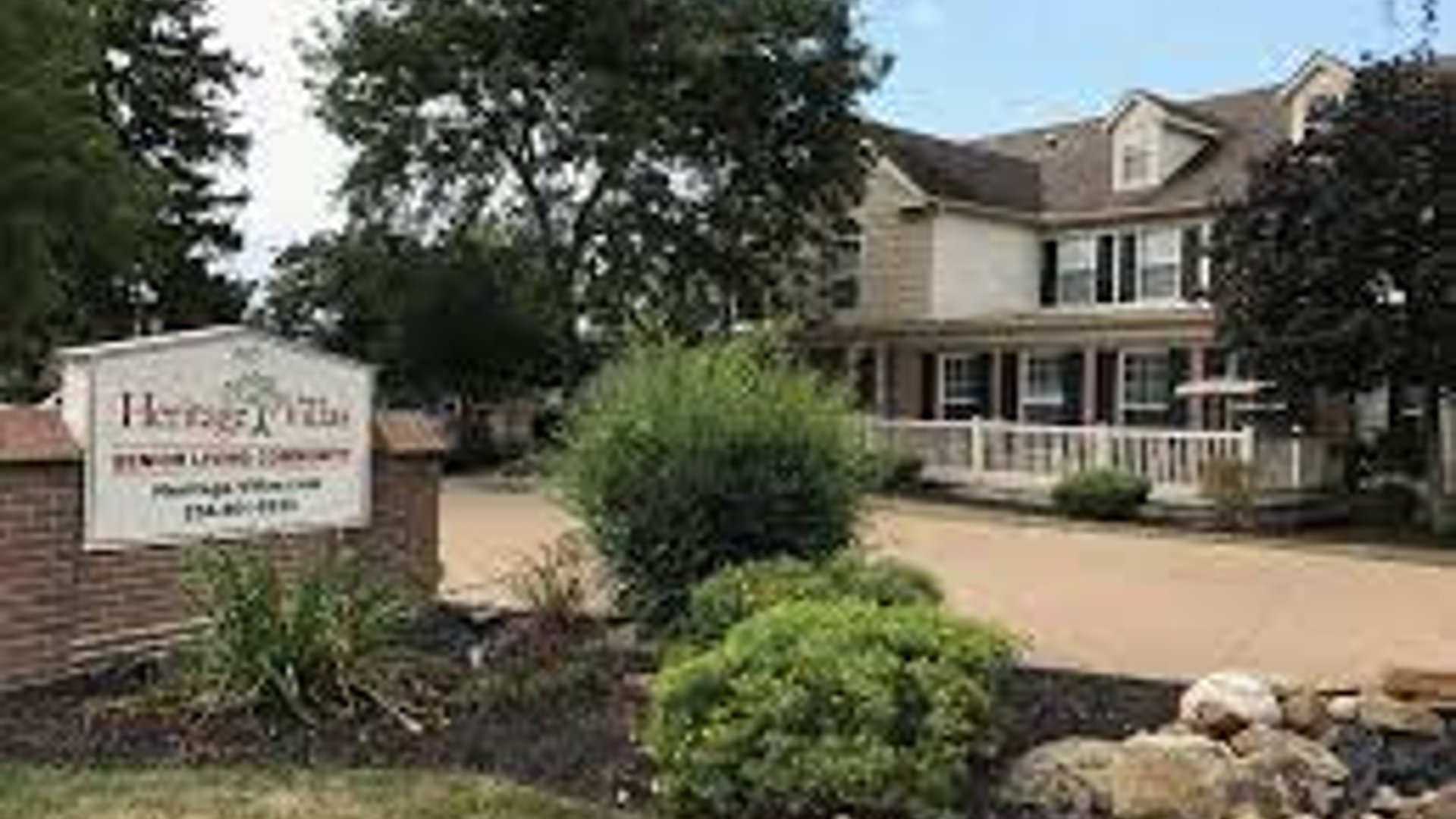 System.Collections.Generic.List`1[AFS.Common.Models.Photo] - Image 1