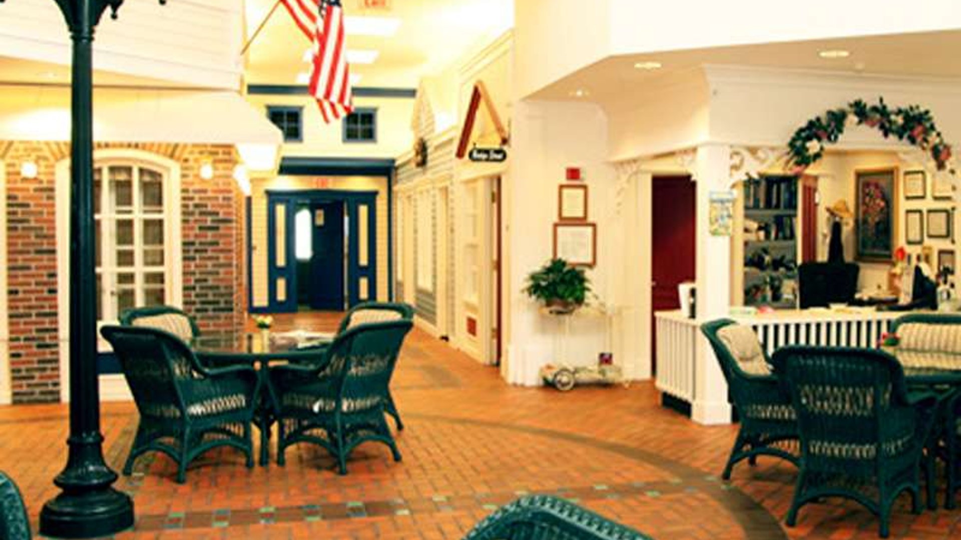 System.Collections.Generic.List`1[AFS.Common.Models.Photo] - Image 2