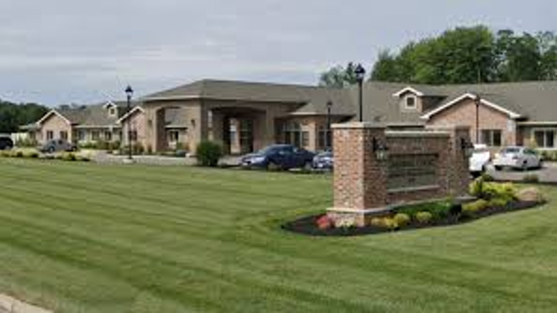 System.Collections.Generic.List`1[AFS.Common.Models.Photo] - Image 1