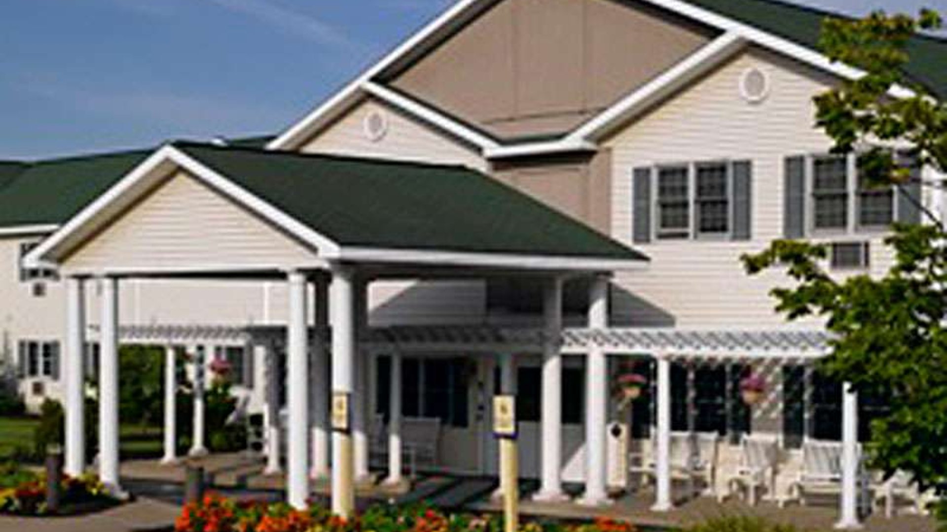 System.Collections.Generic.List`1[AFS.Common.Models.Photo] - Image 1