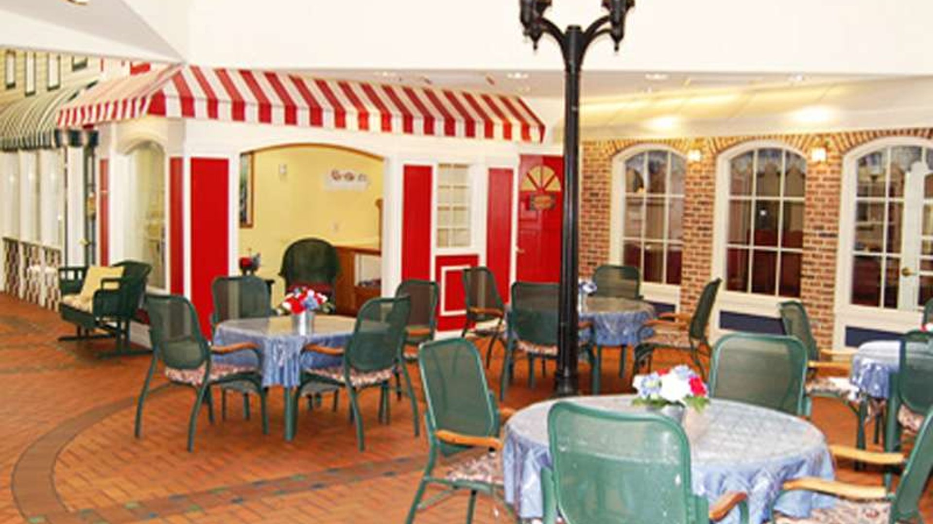 System.Collections.Generic.List`1[AFS.Common.Models.Photo] - Image 1