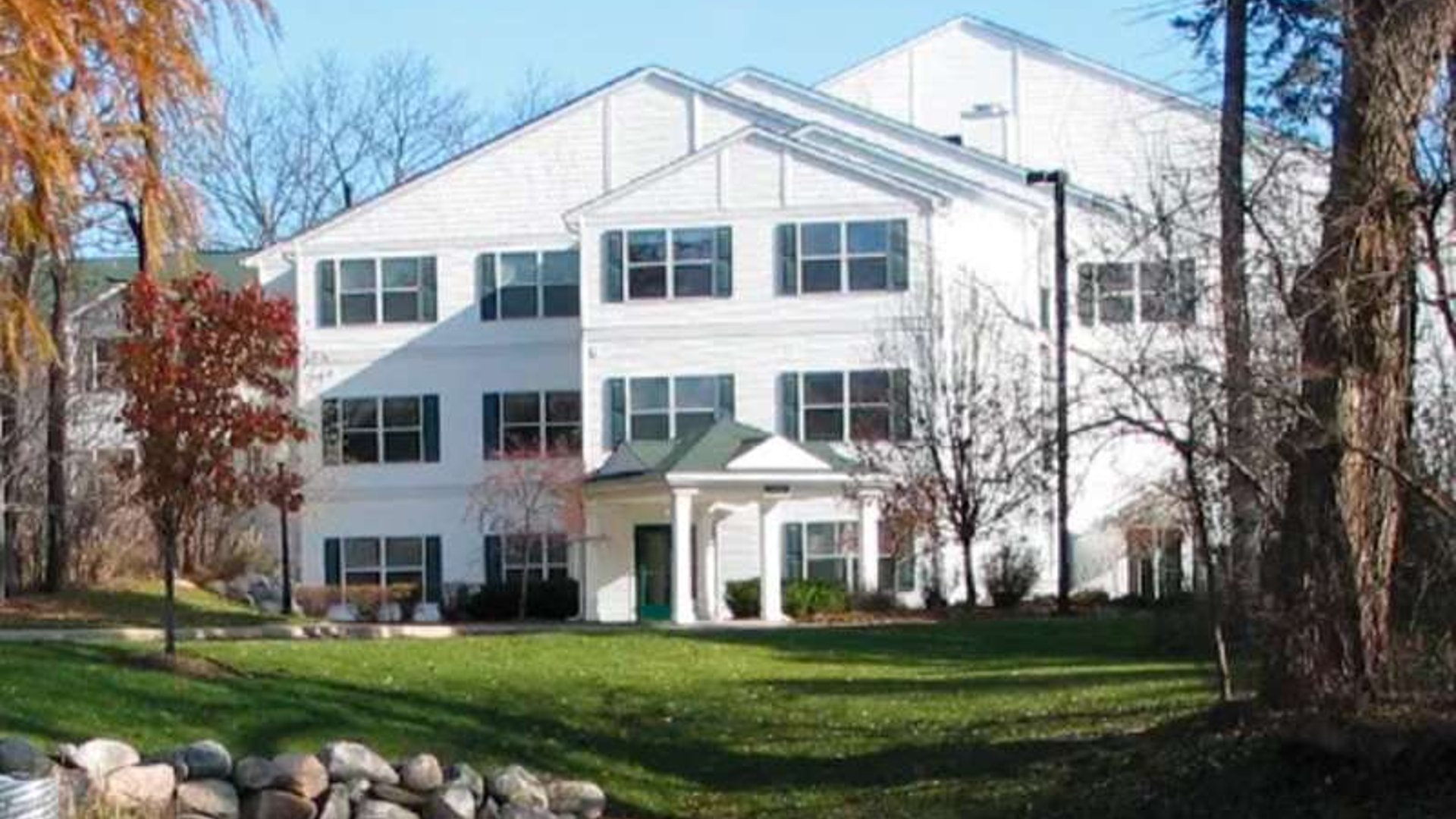 System.Collections.Generic.List`1[AFS.Common.Models.Photo] - Image 1