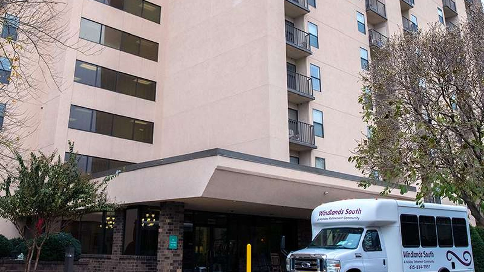 System.Collections.Generic.List`1[AFS.Common.Models.Photo] - Image 1