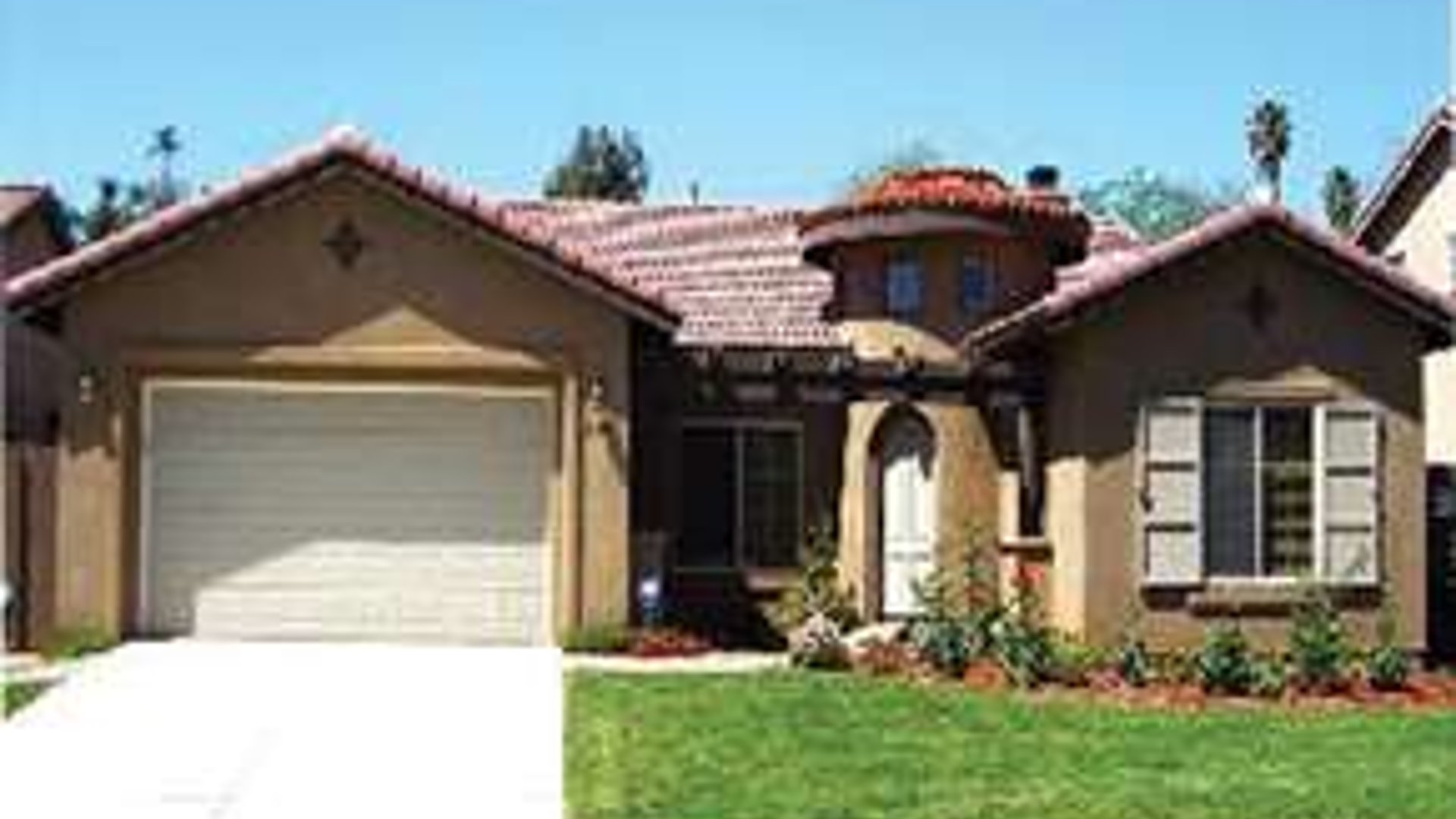 System.Collections.Generic.List`1[AFS.Common.Models.Photo] - Image 1