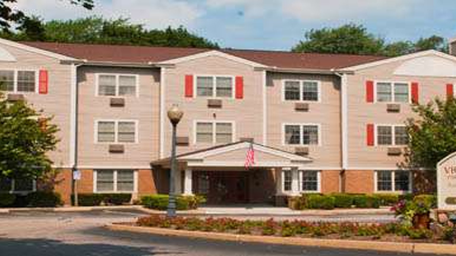 System.Collections.Generic.List`1[AFS.Common.Models.Photo] - Image 1