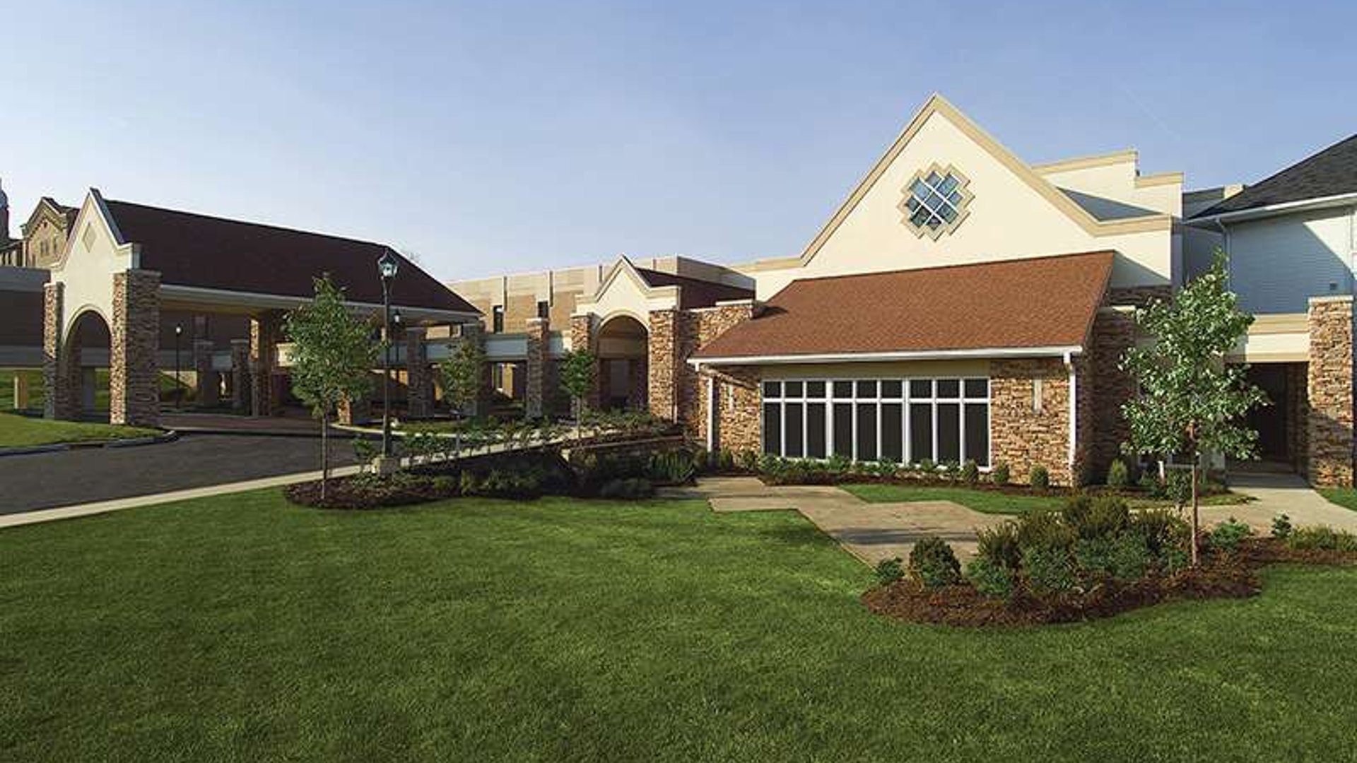 System.Collections.Generic.List`1[AFS.Common.Models.Photo] - Image 1