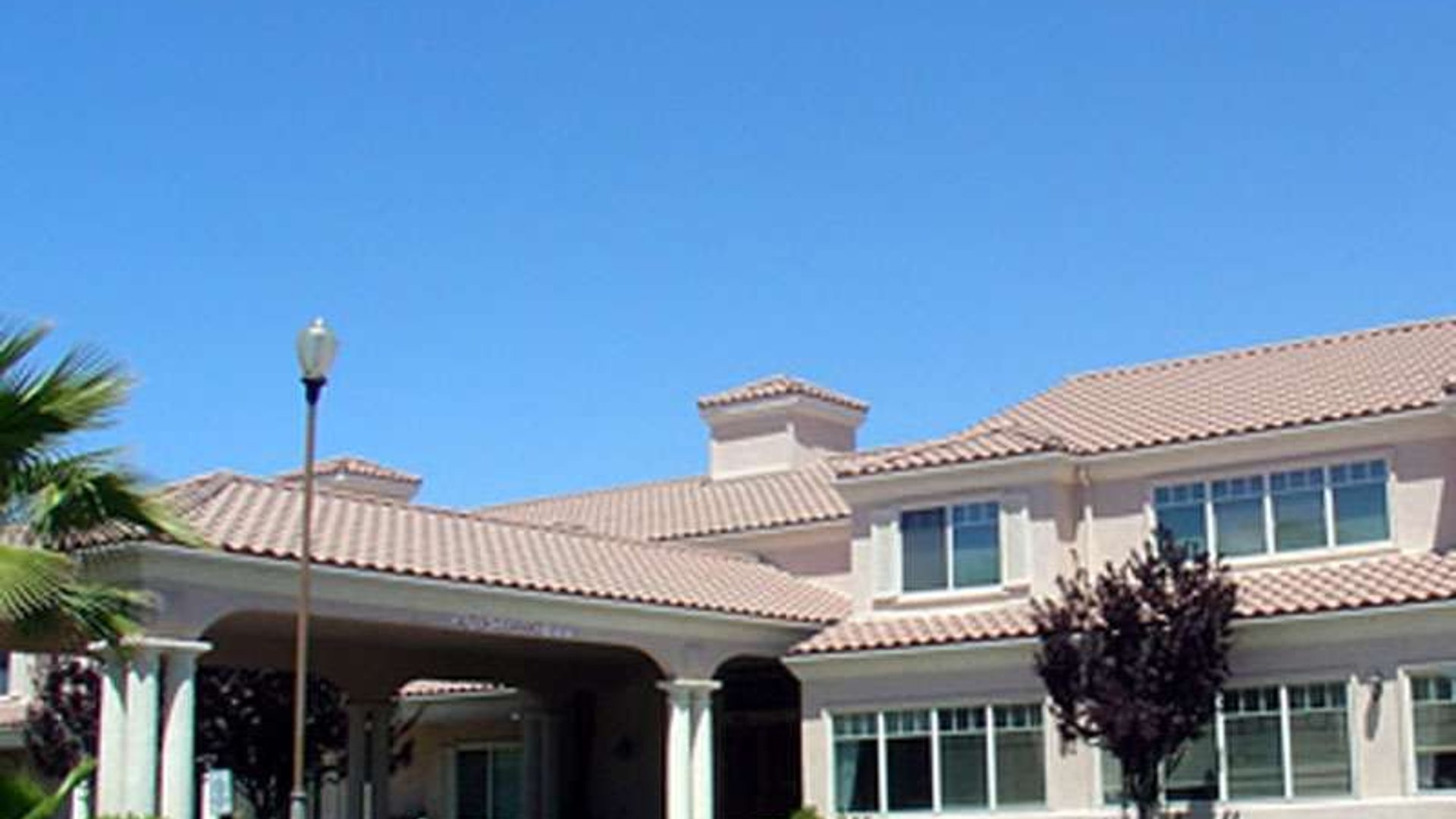 System.Collections.Generic.List`1[AFS.Common.Models.Photo] - Image 1