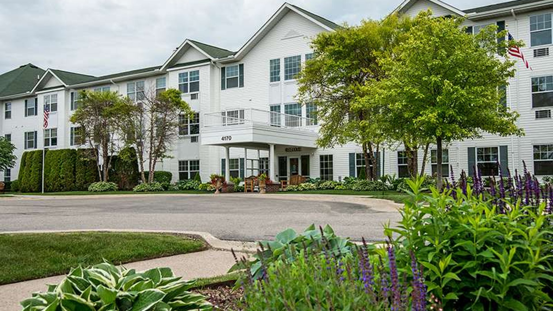 System.Collections.Generic.List`1[AFS.Common.Models.Photo] - Image 1