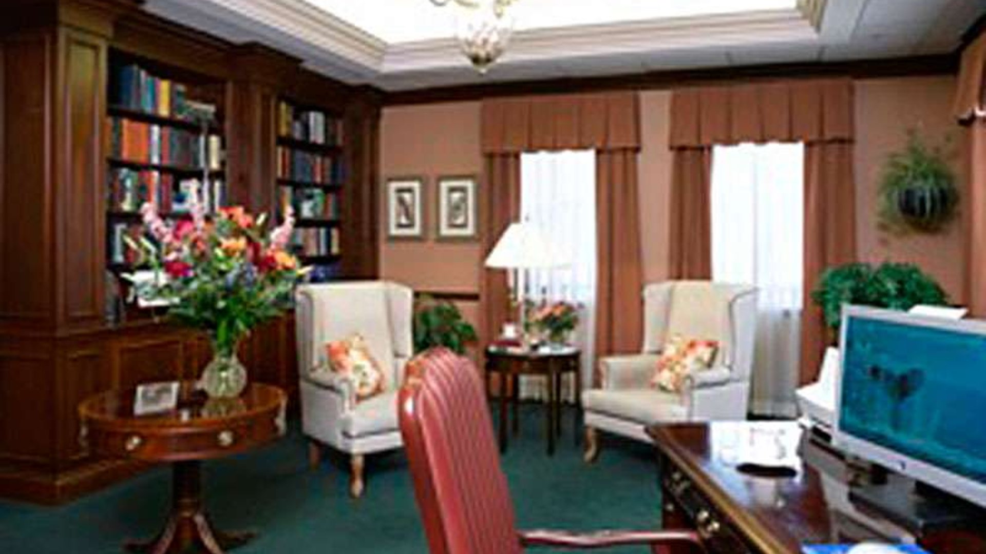 System.Collections.Generic.List`1[AFS.Common.Models.Photo] - Image 2