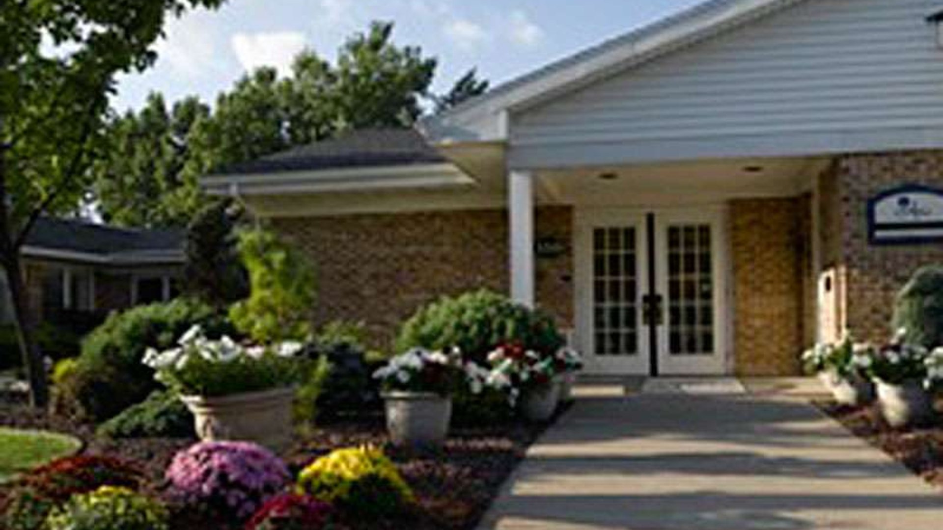 System.Collections.Generic.List`1[AFS.Common.Models.Photo] - Image 6