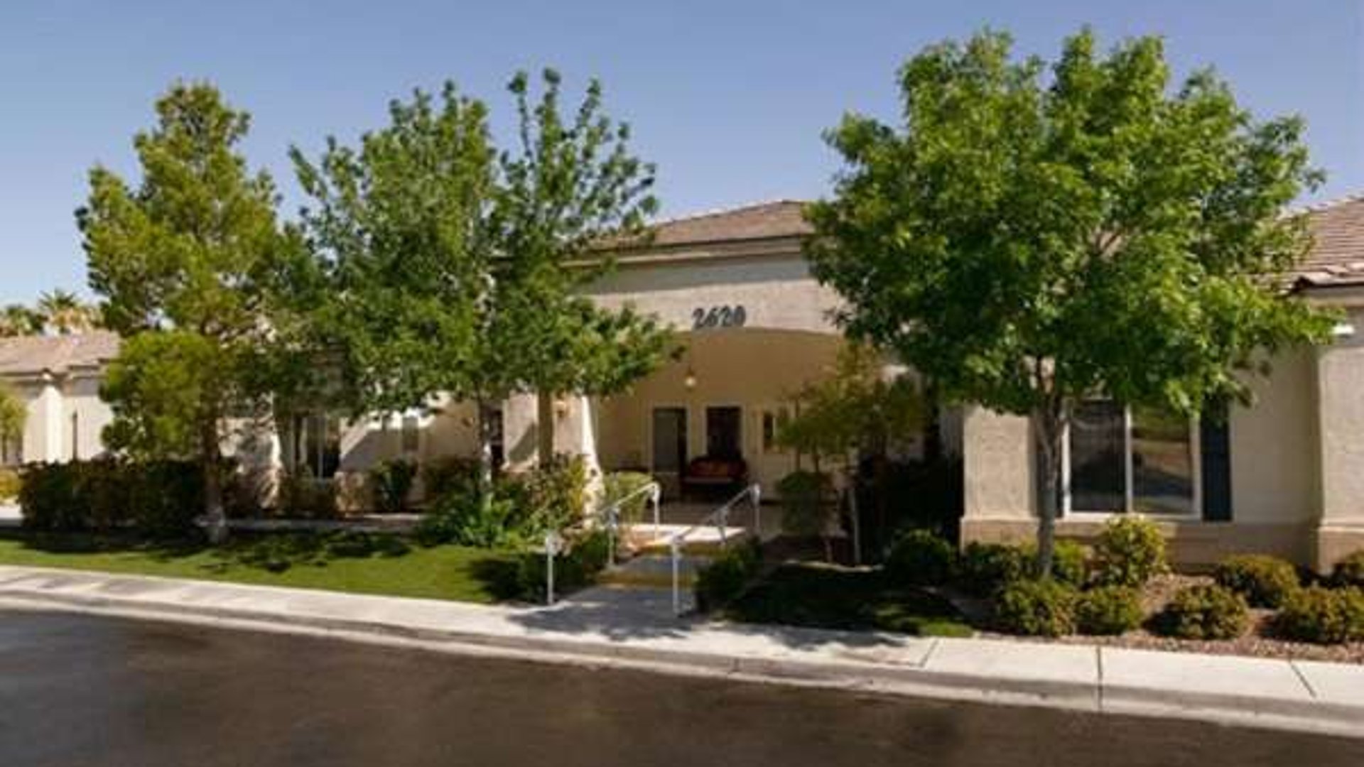 System.Collections.Generic.List`1[AFS.Common.Models.Photo] - Image 1