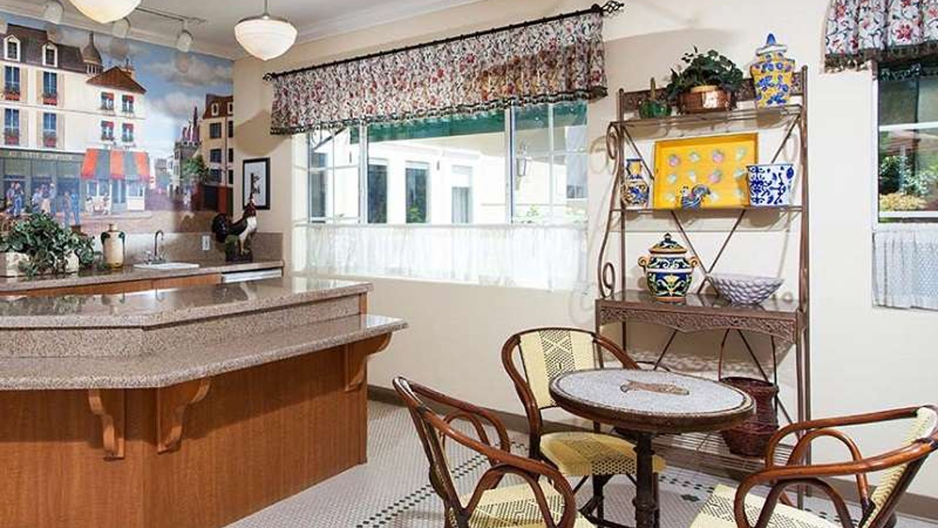 System.Collections.Generic.List`1[AFS.Common.Models.Photo] - Image 6