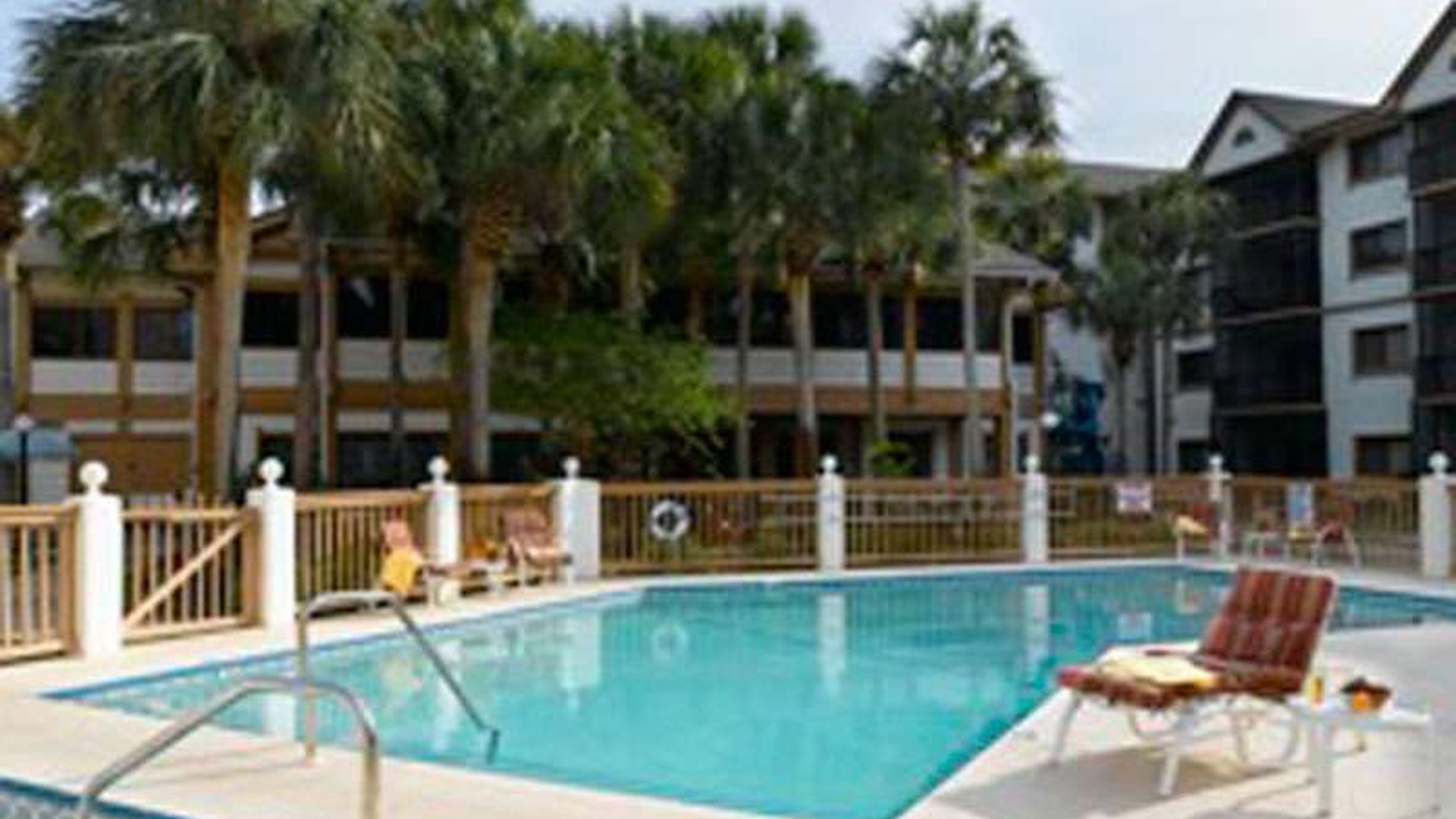 System.Collections.Generic.List`1[AFS.Common.Models.Photo] - Image 2