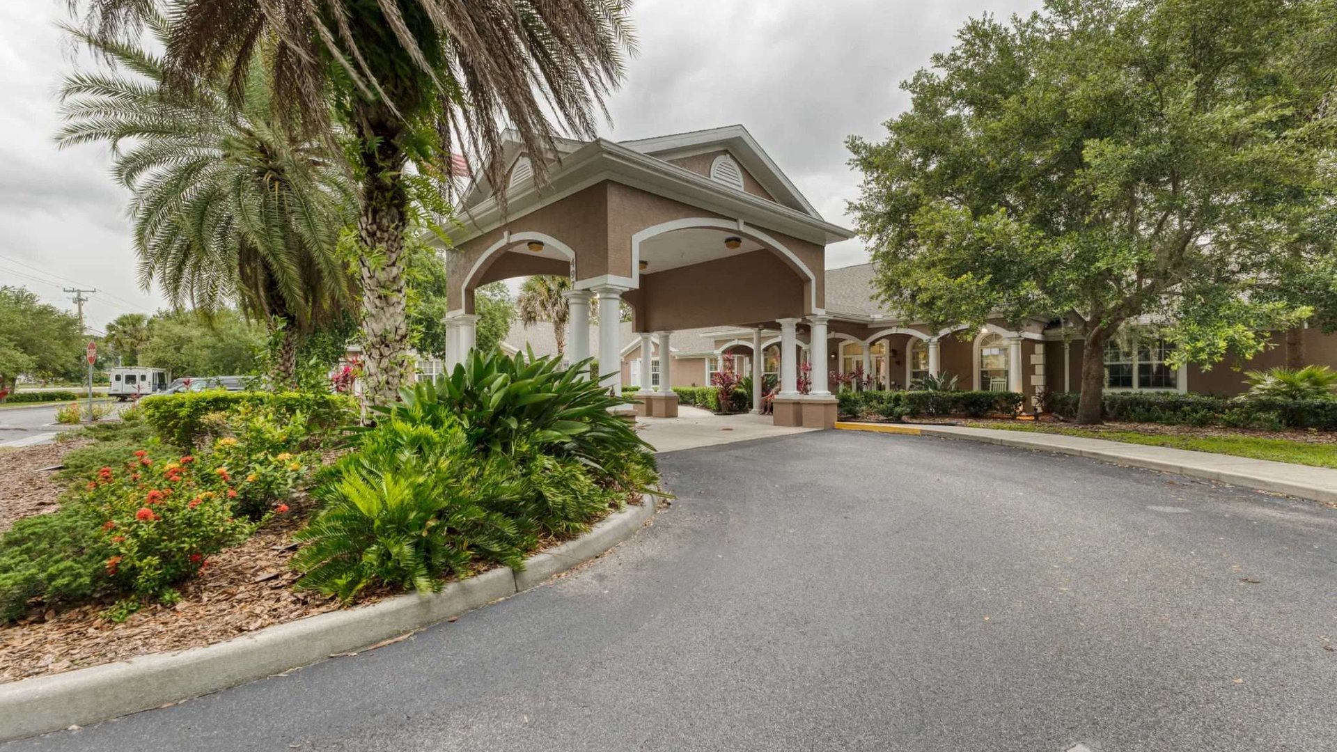 System.Collections.Generic.List`1[AFS.Common.Models.Photo] - Image 1