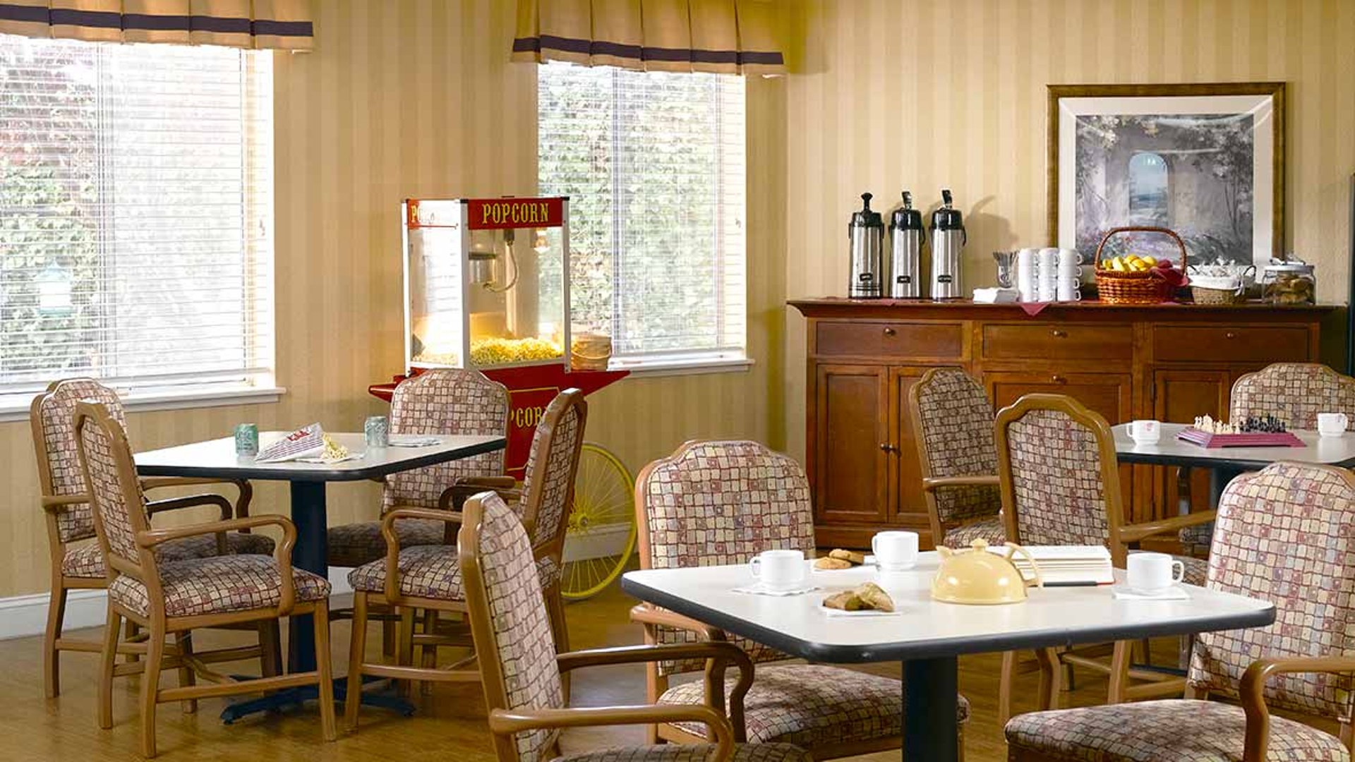 System.Collections.Generic.List`1[AFS.Common.Models.Photo] - Image 4