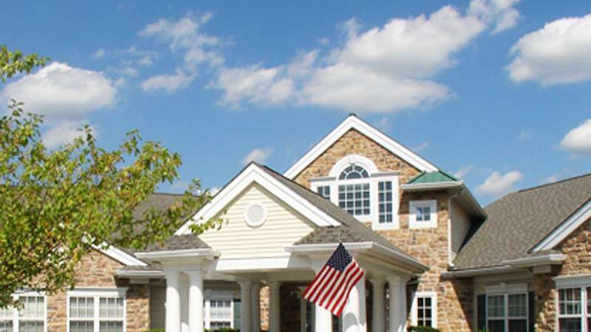 System.Collections.Generic.List`1[AFS.Common.Models.Photo] - Image 1