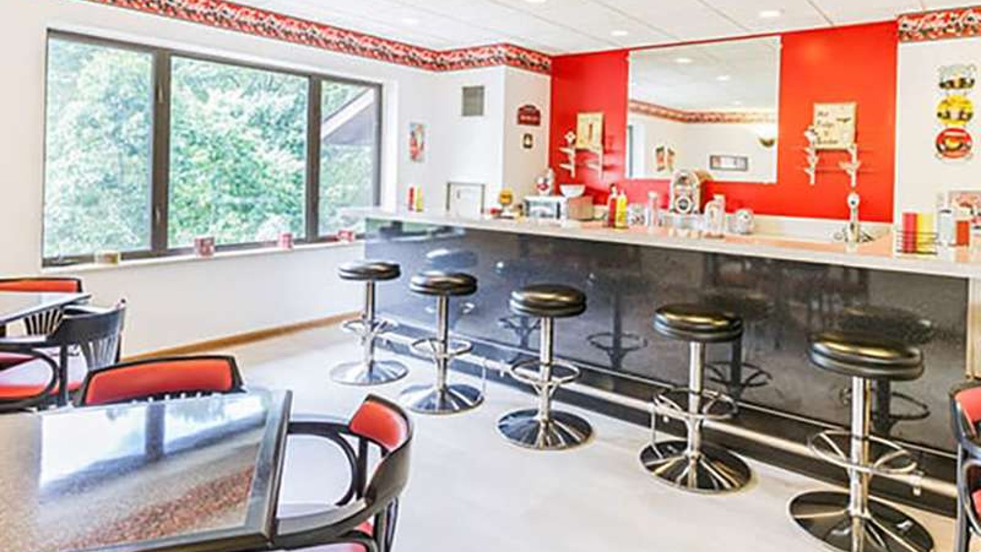 System.Collections.Generic.List`1[AFS.Common.Models.Photo] - Image 4