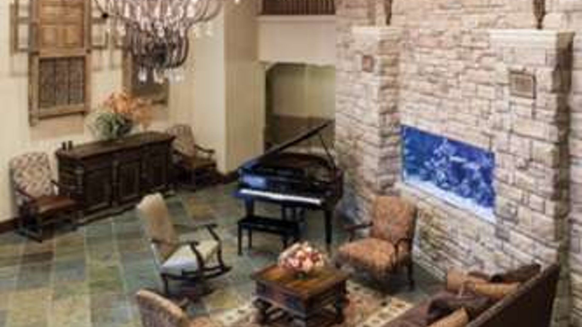 System.Collections.Generic.List`1[AFS.Common.Models.Photo] - Image 2