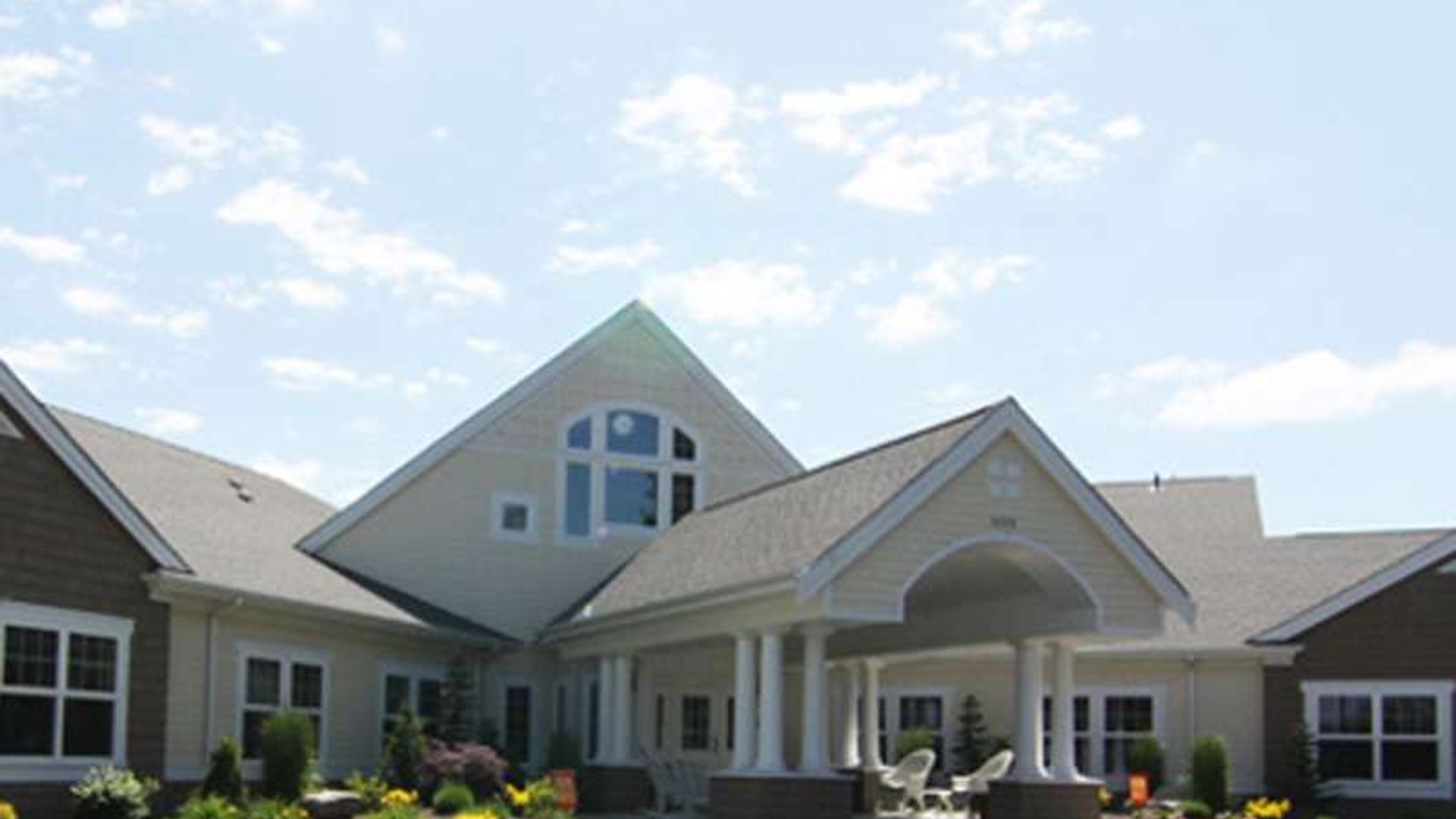 System.Collections.Generic.List`1[AFS.Common.Models.Photo] - Image 1