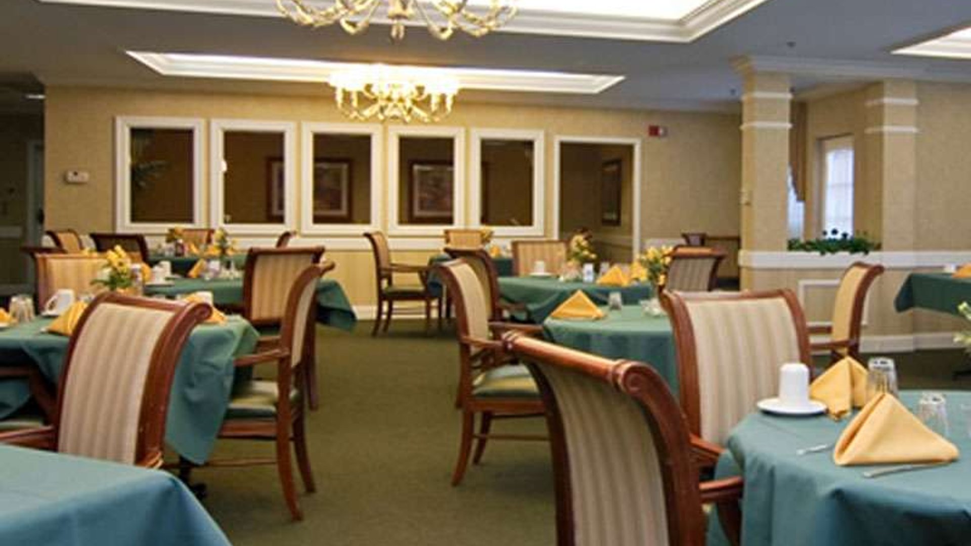 System.Collections.Generic.List`1[AFS.Common.Models.Photo] - Image 4