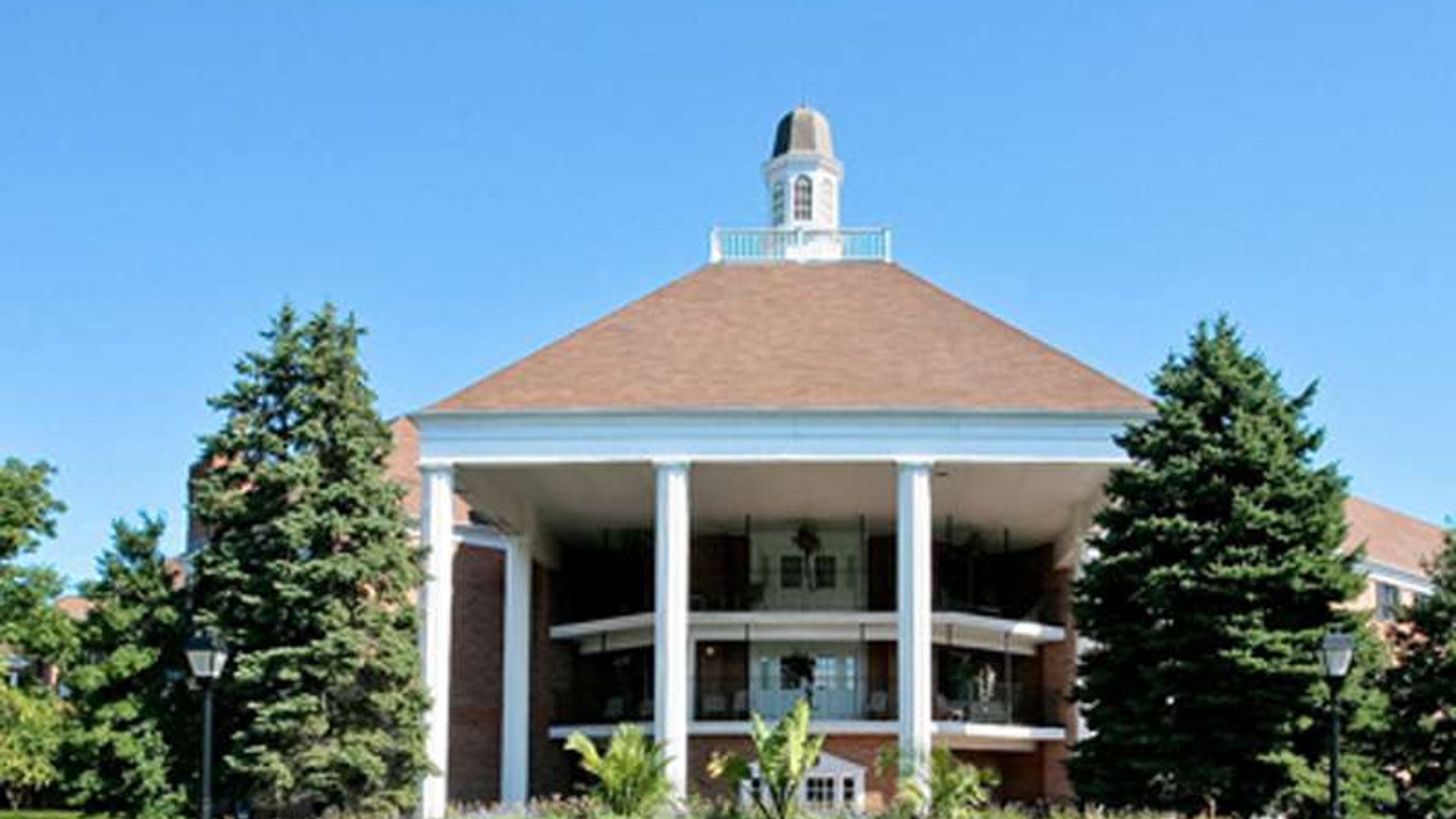 System.Collections.Generic.List`1[AFS.Common.Models.Photo] - Image 1