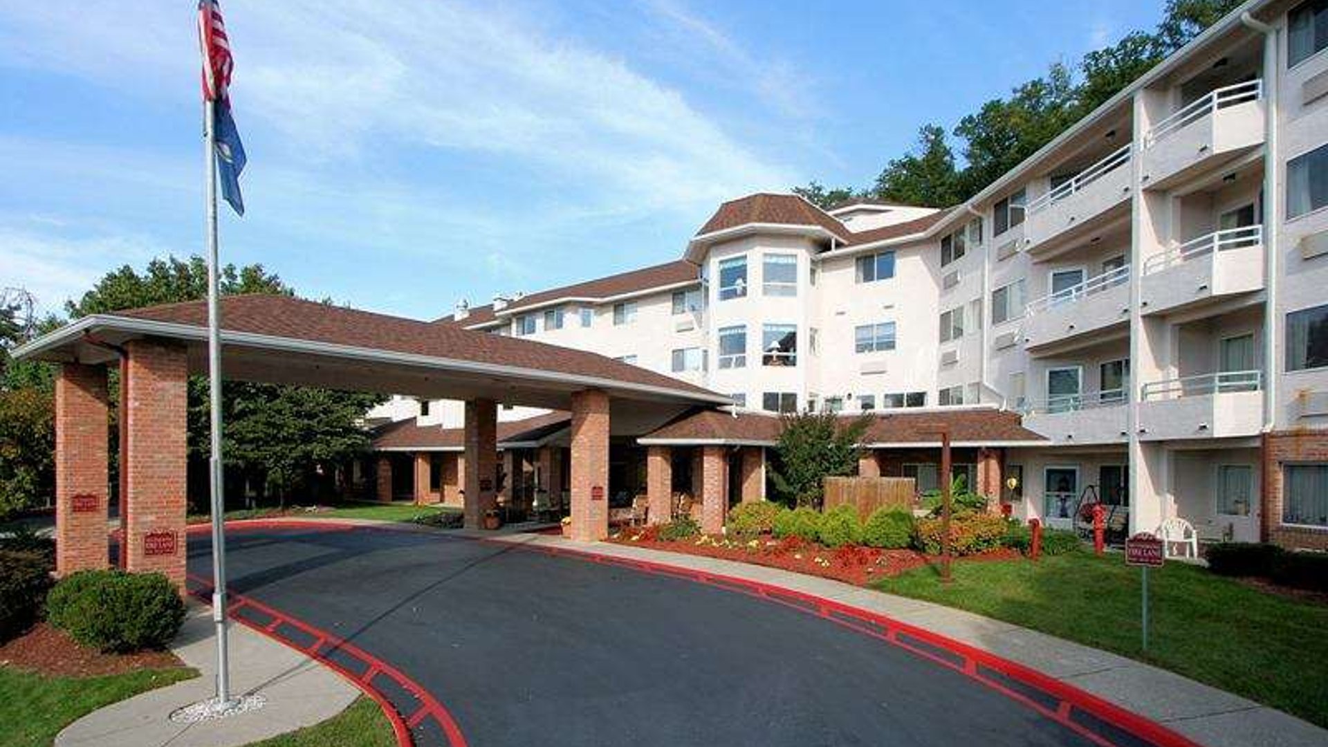 System.Collections.Generic.List`1[AFS.Common.Models.Photo] - Image 1