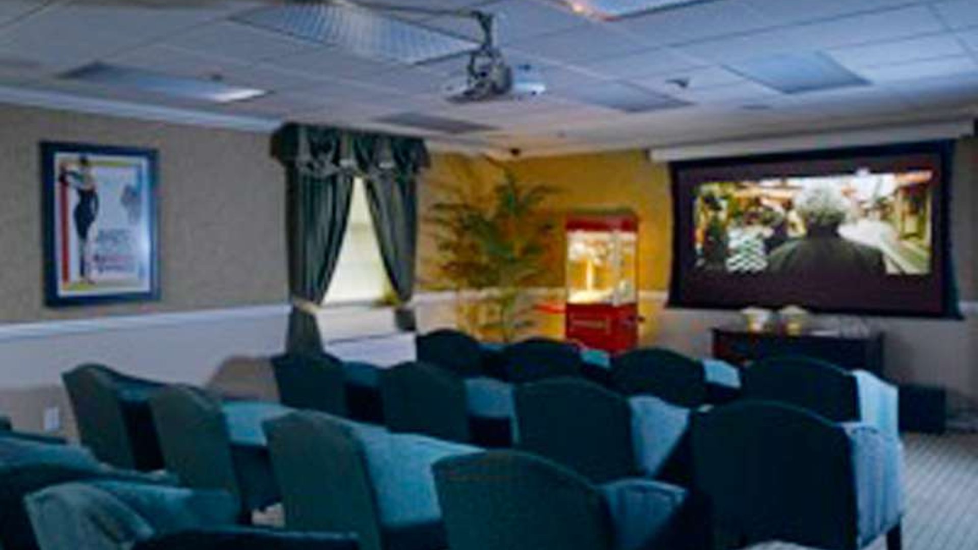 System.Collections.Generic.List`1[AFS.Common.Models.Photo] - Image 2