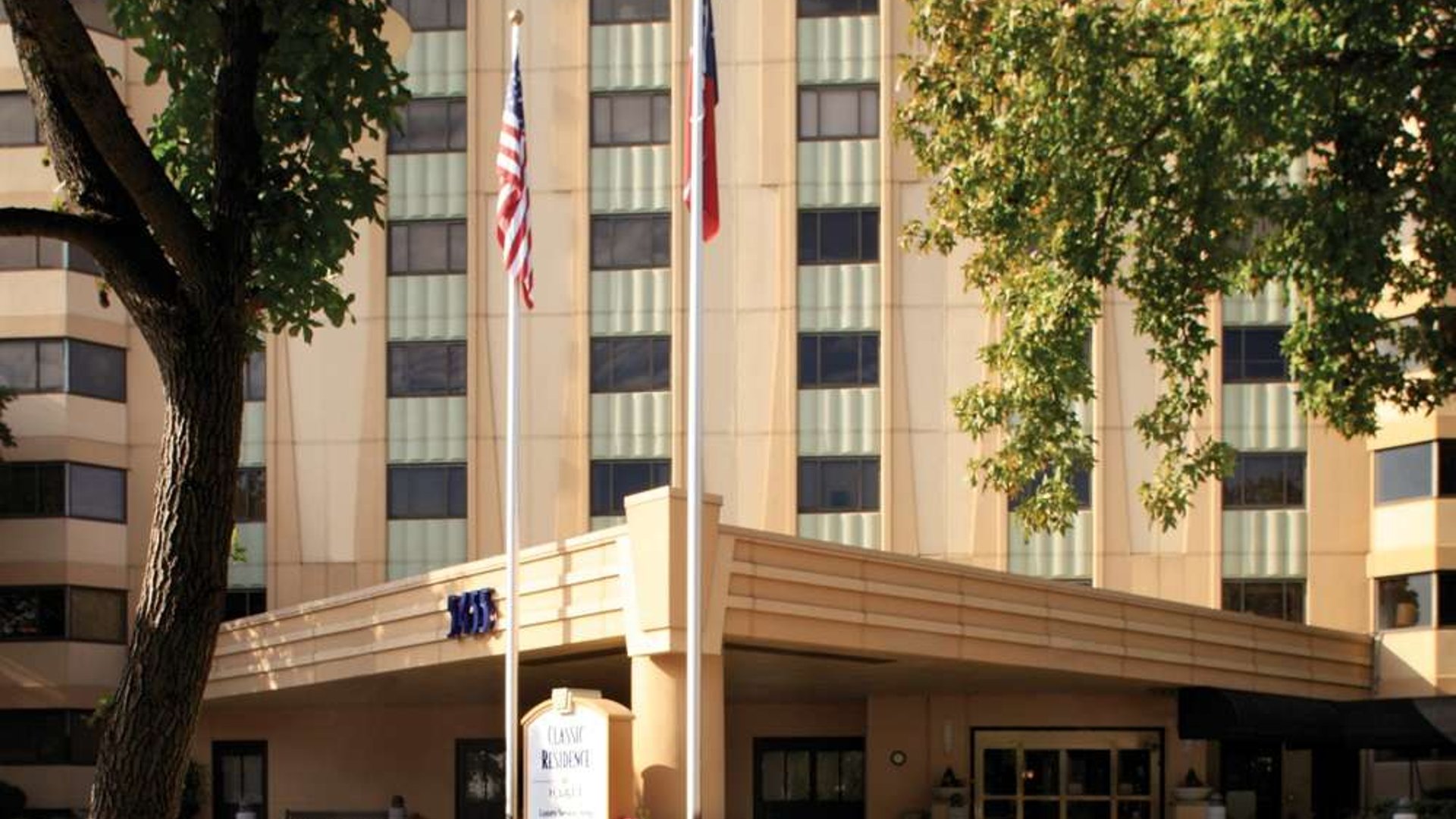 System.Collections.Generic.List`1[AFS.Common.Models.Photo] - Image 1