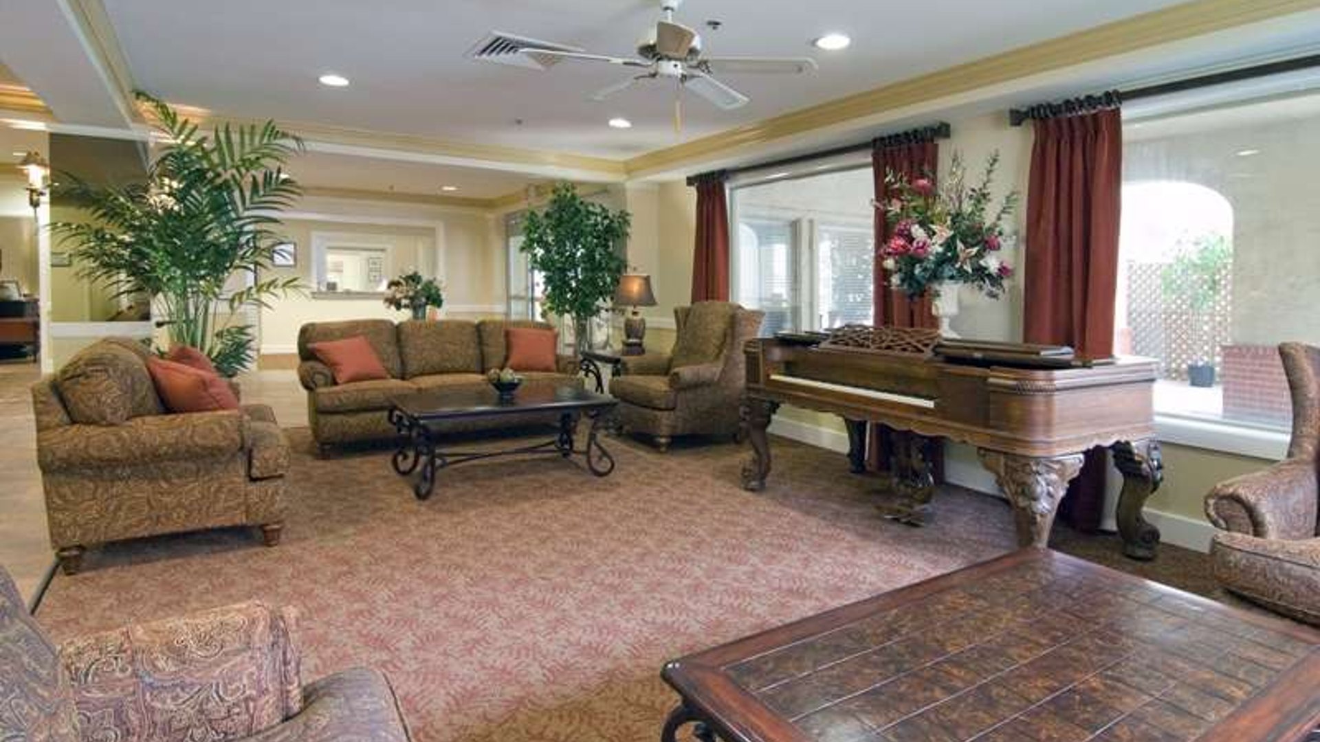 System.Collections.Generic.List`1[AFS.Common.Models.Photo] - Image 2