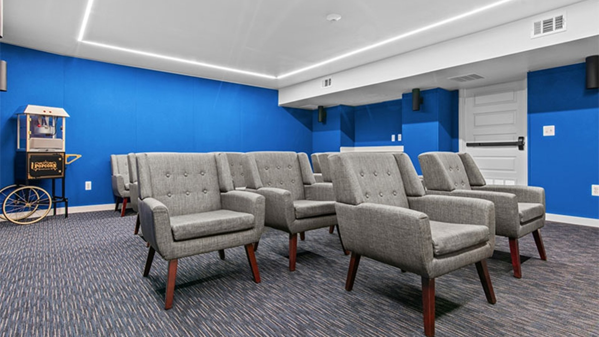 System.Collections.Generic.List`1[AFS.Common.Models.Photo] - Image 2