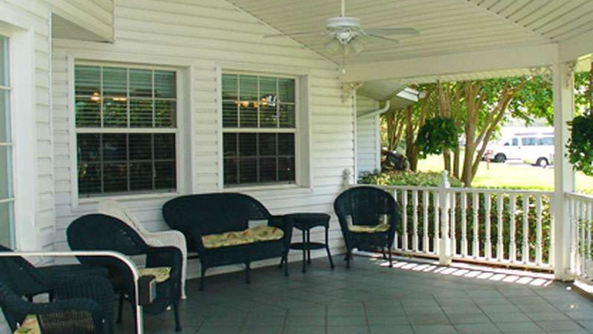 System.Collections.Generic.List`1[AFS.Common.Models.Photo] - Image 3